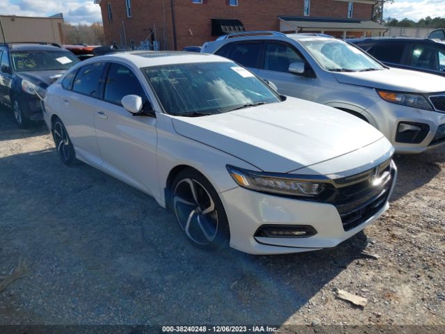 HONDA ACCORD 2018 1hgcv2f33ja017593