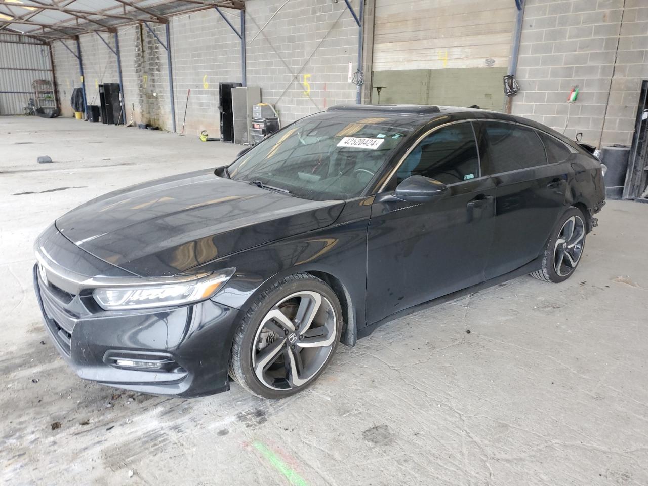 HONDA ACCORD 2018 1hgcv2f33ja034474