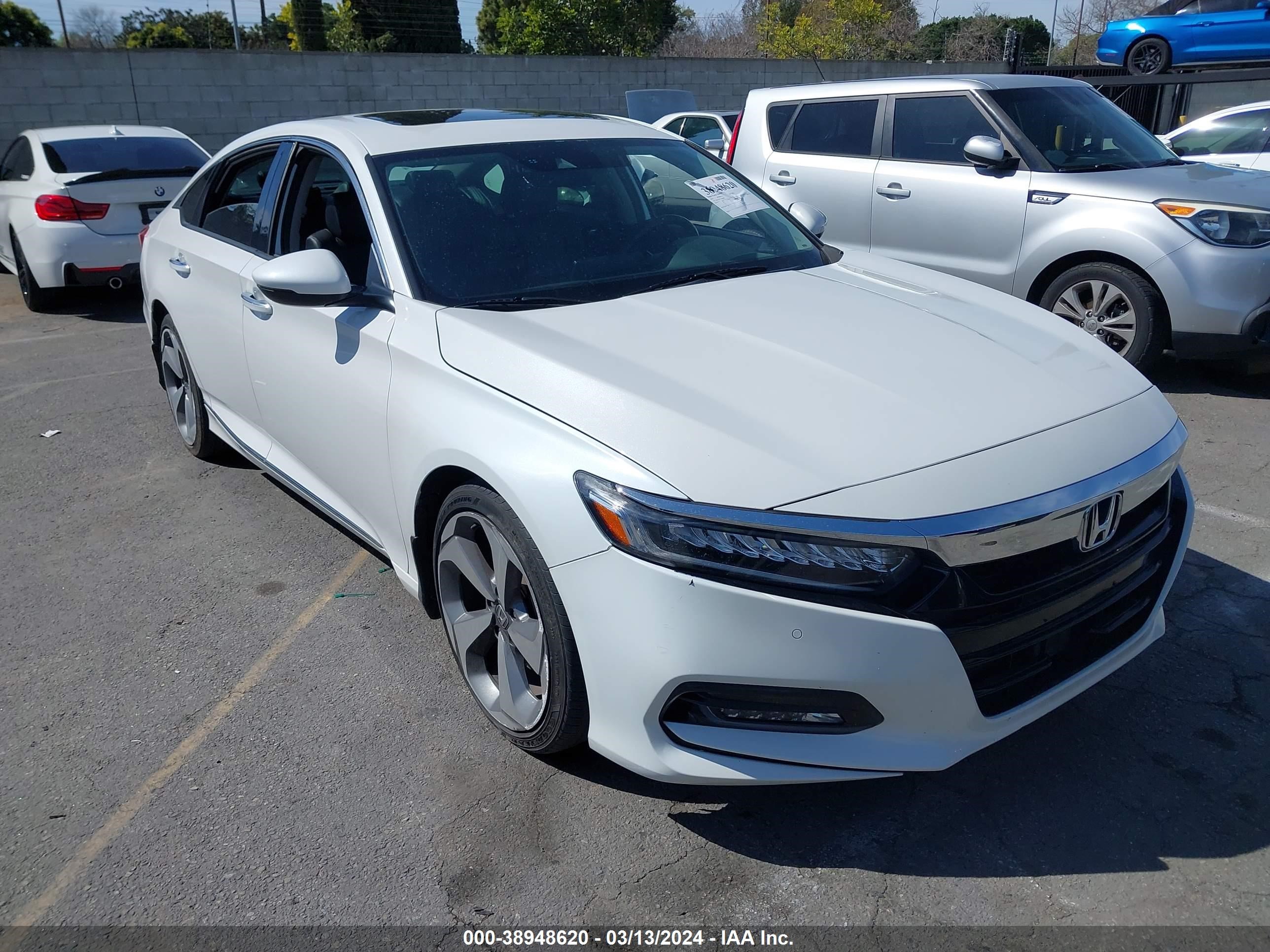 HONDA ACCORD 2018 1hgcv2f91ja038642