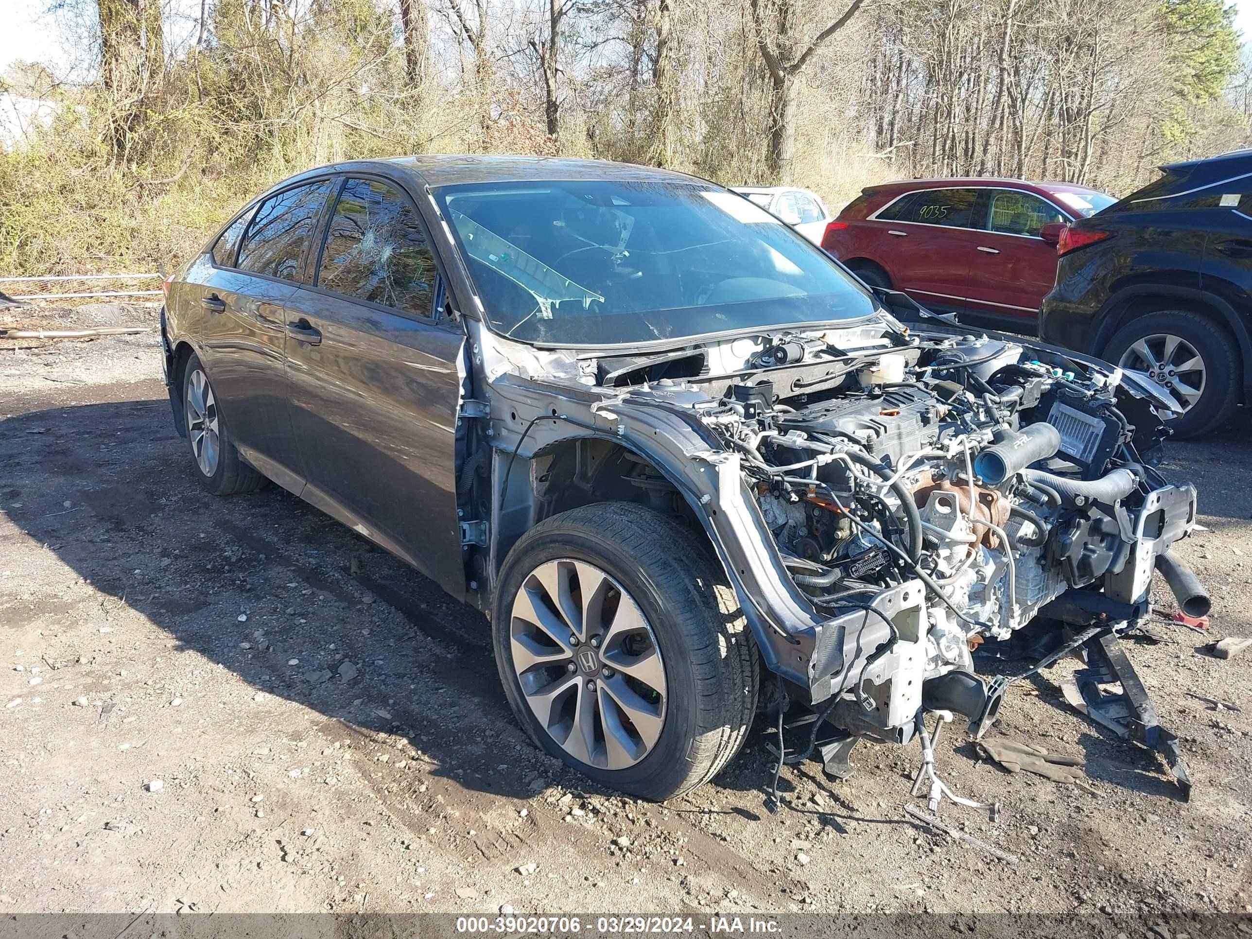 HONDA ACCORD 2018 1hgcv2f98ja006061