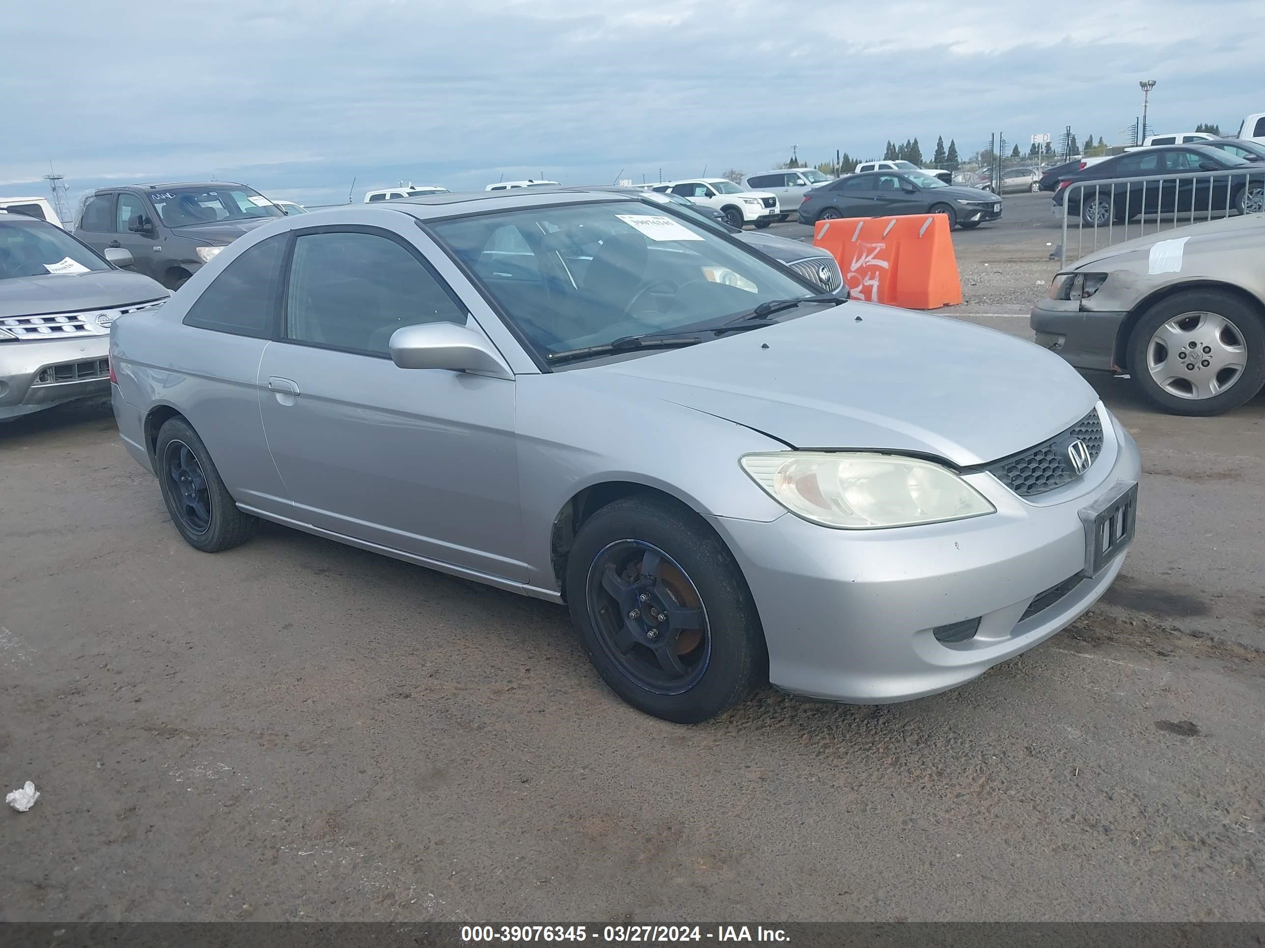 HONDA CIVIC 2005 1hgem22945l064373