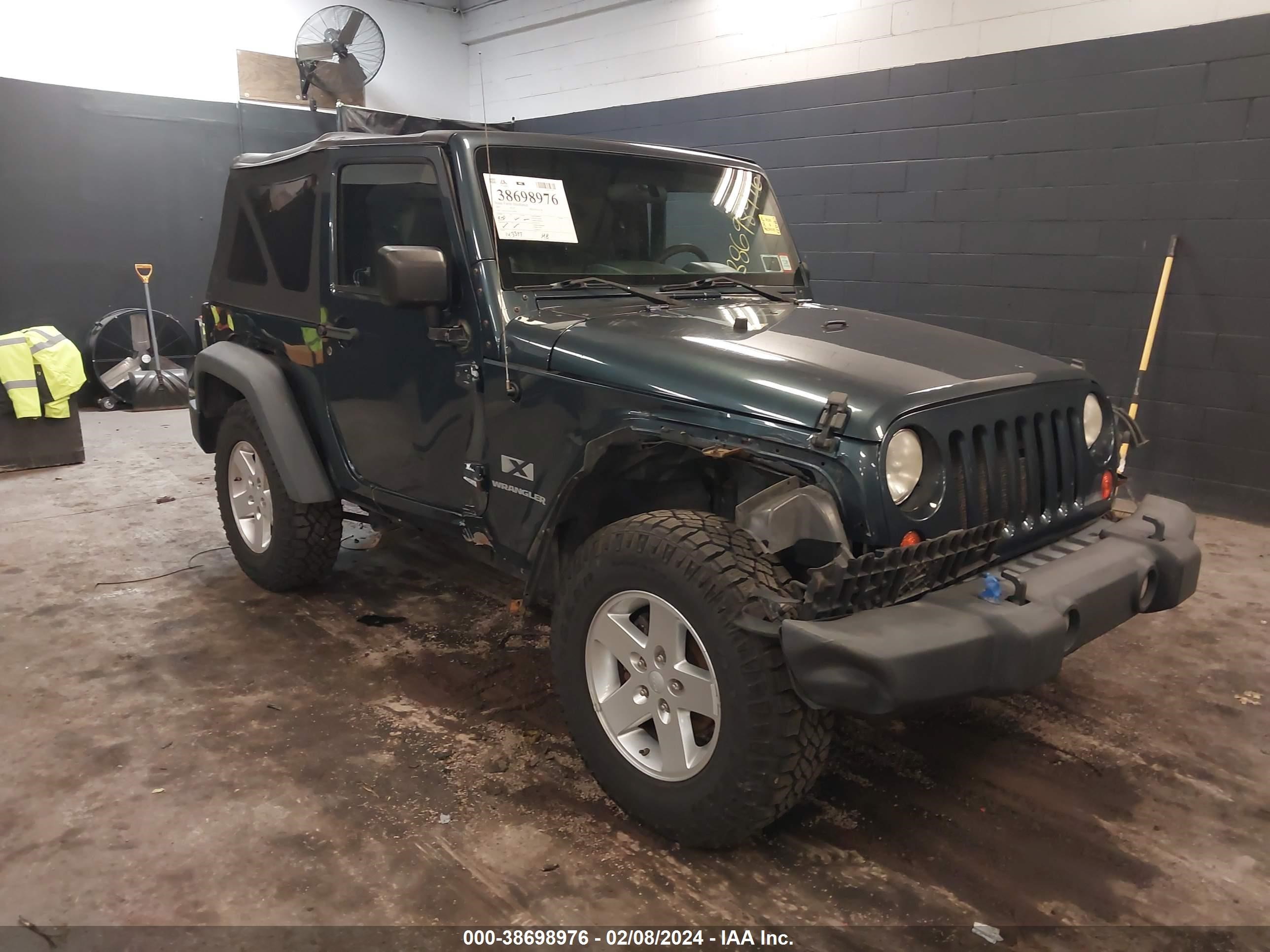 JEEP WRANGLER 2007 1j4fa24147l107092