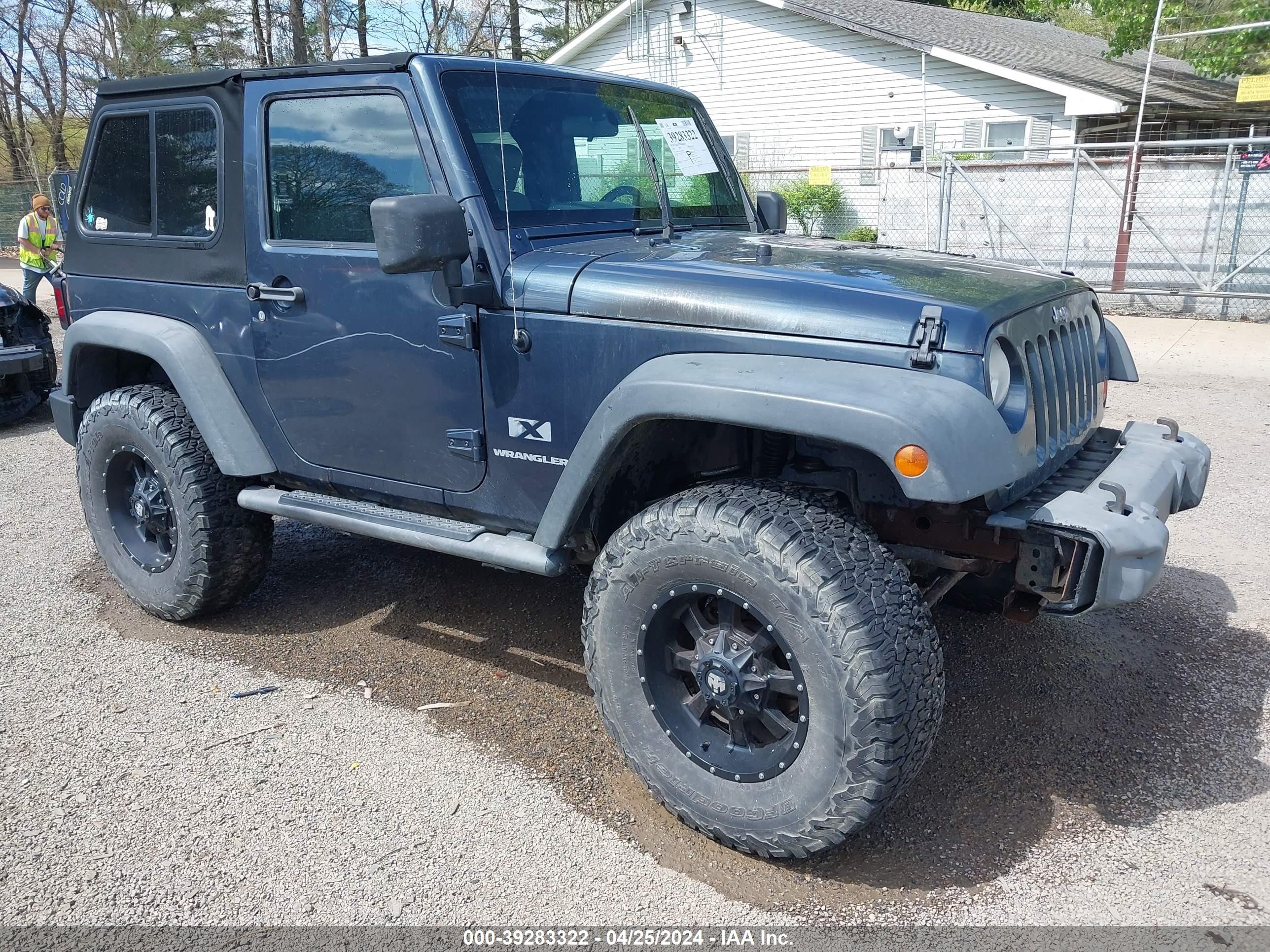 JEEP WRANGLER 2008 1j4fa241x8l610658