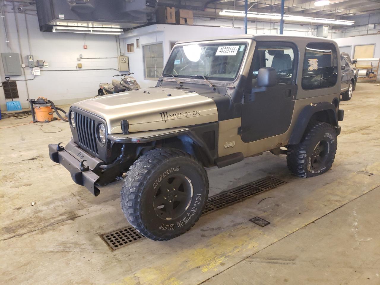 JEEP WRANGLER 2005 1j4fa49s35p302460