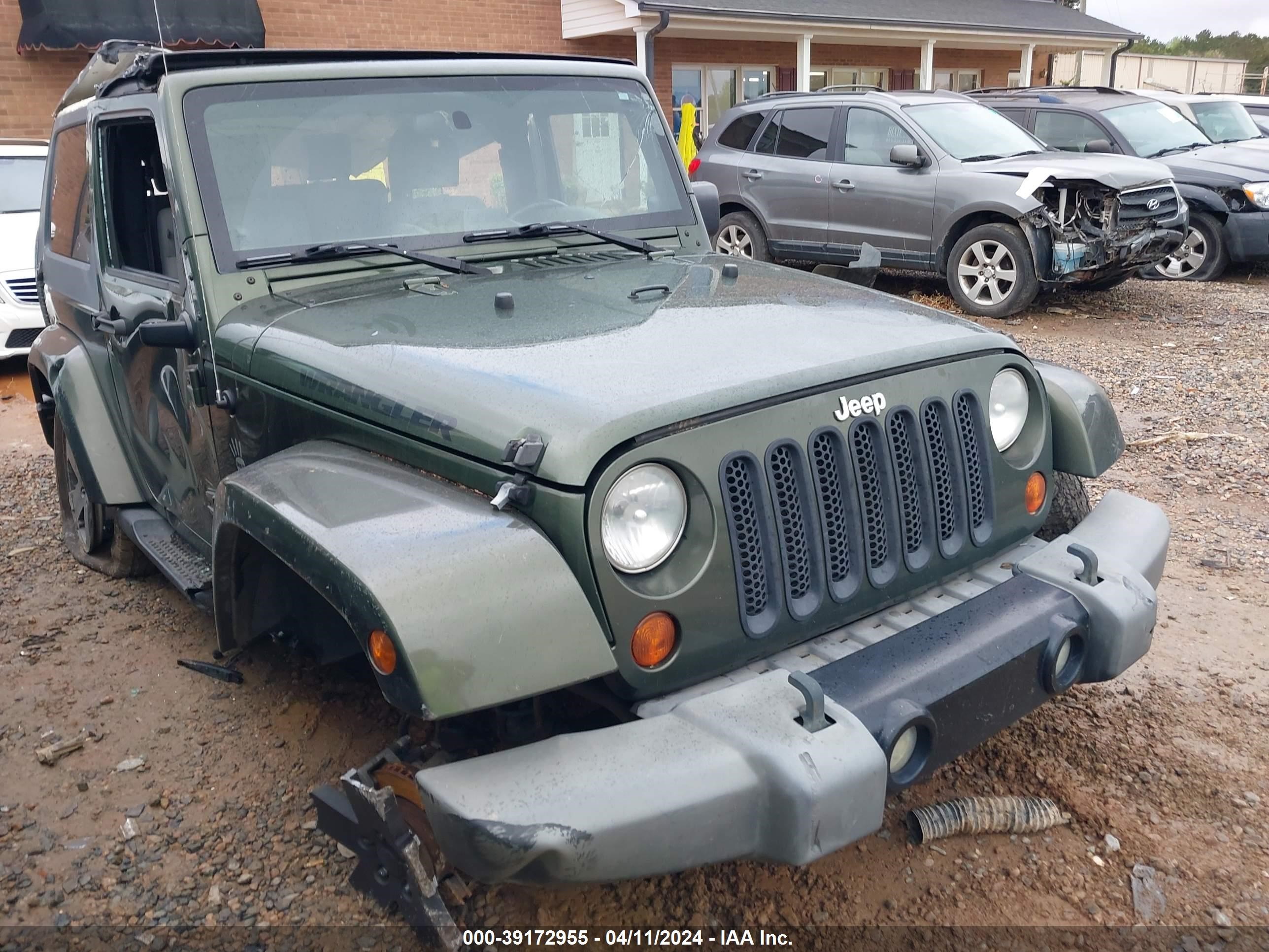 JEEP WRANGLER 2008 1j4fa541x8l580837