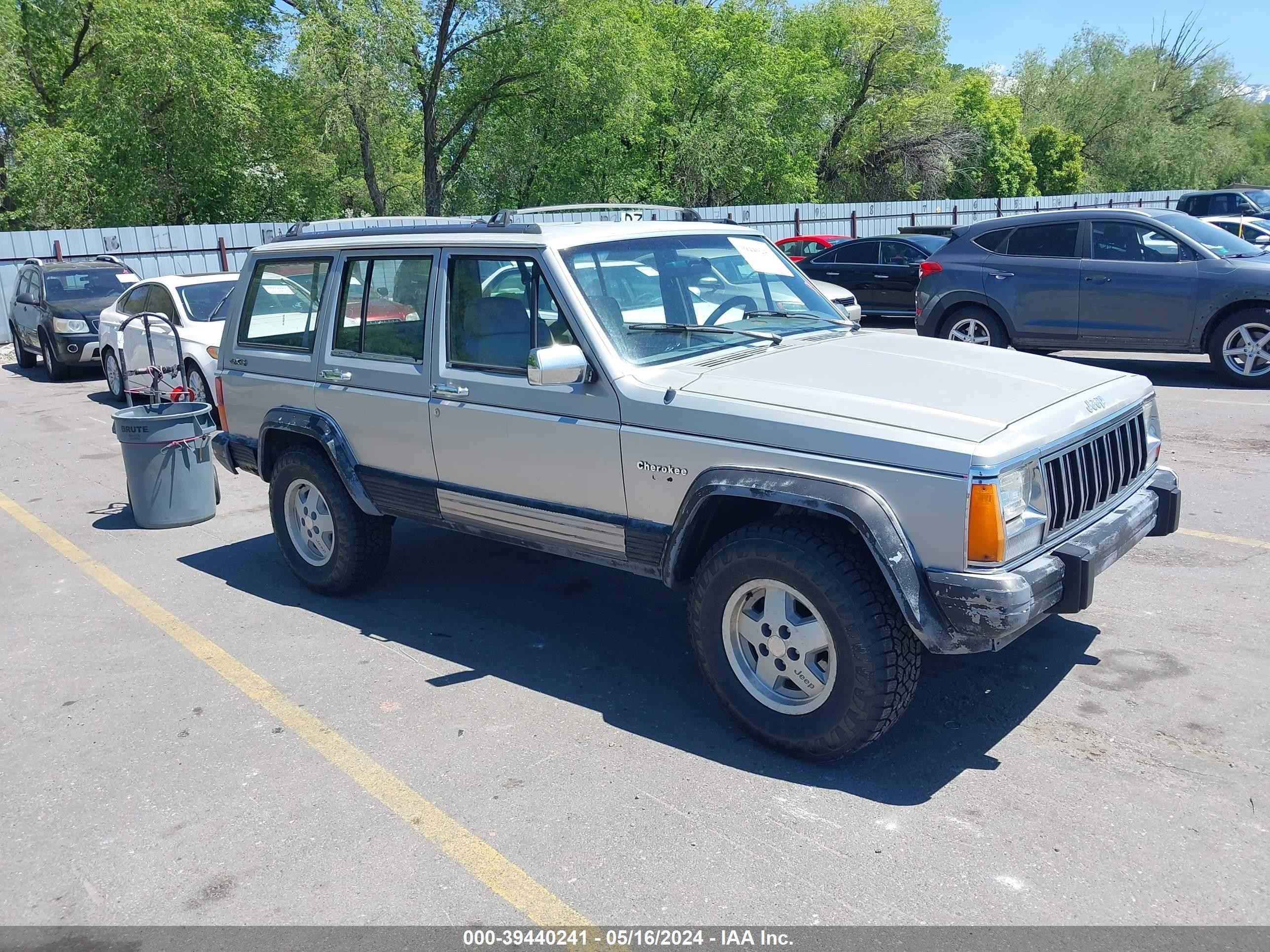 JEEP CHEROKEE 1992 1j4fj58s1nl143341