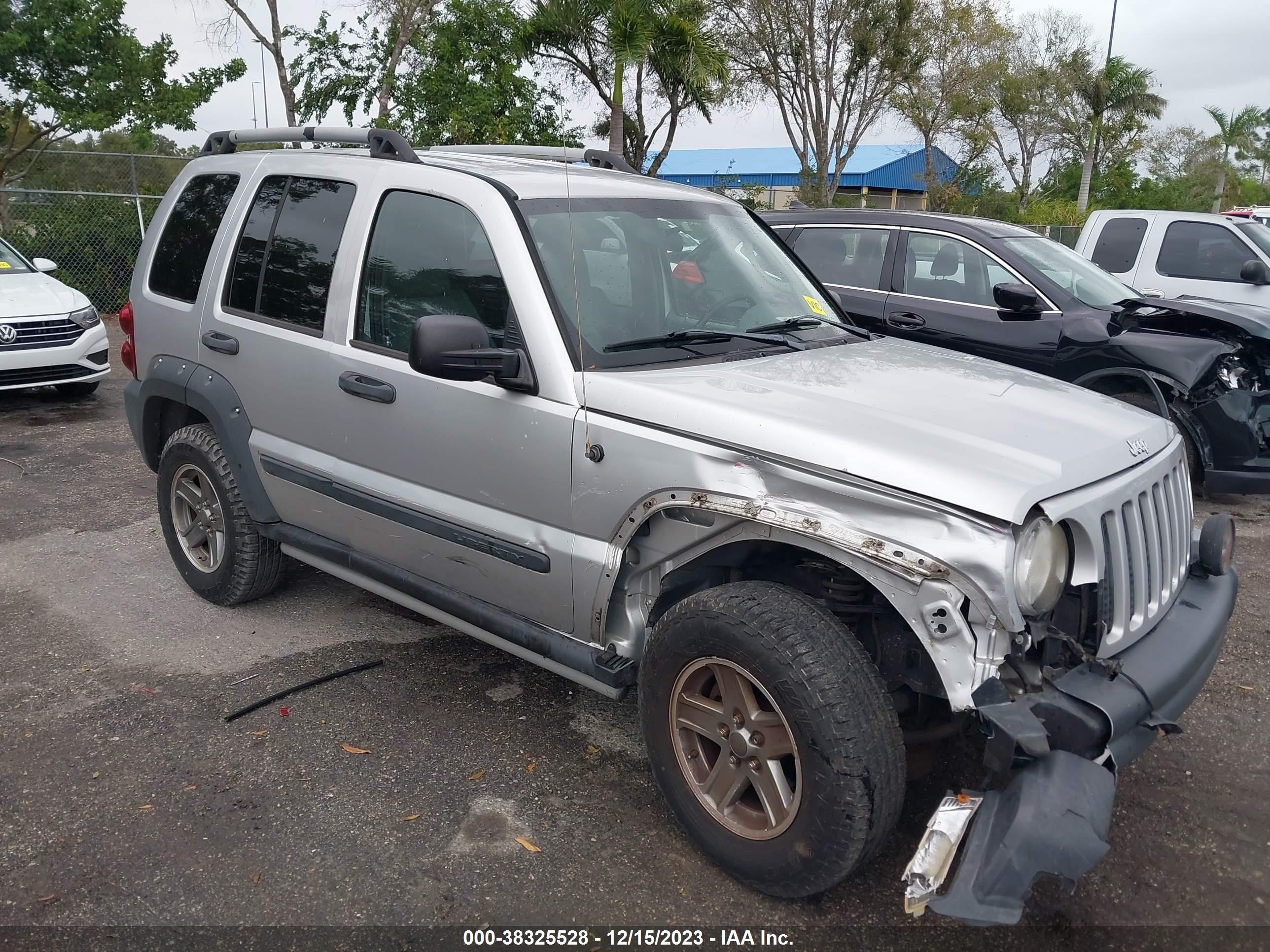 JEEP LIBERTY (NORTH AMERICA) 2005 1j4gk38k25w683219