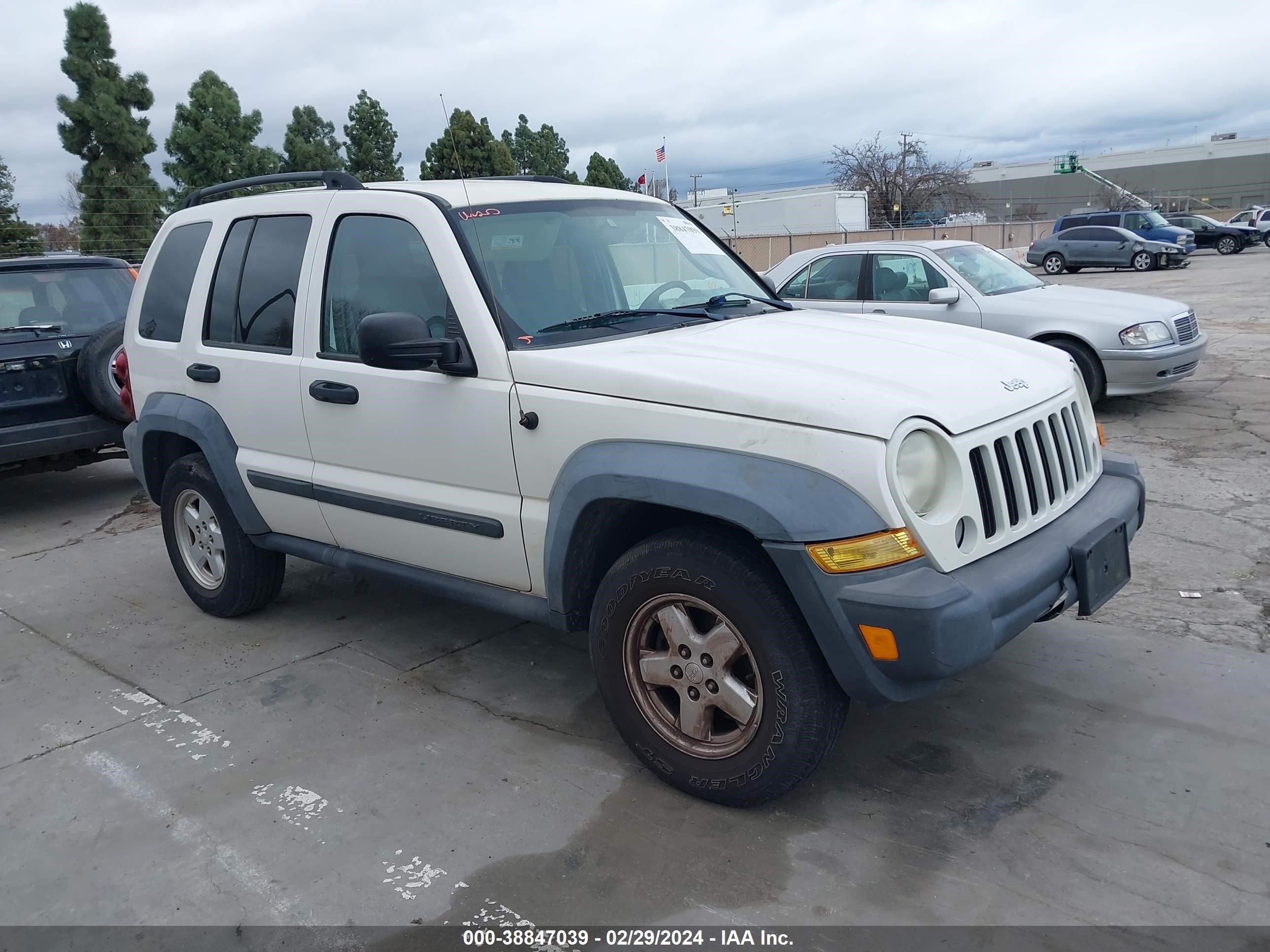 JEEP LIBERTY (NORTH AMERICA) 2007 1j4gk48k27w547665