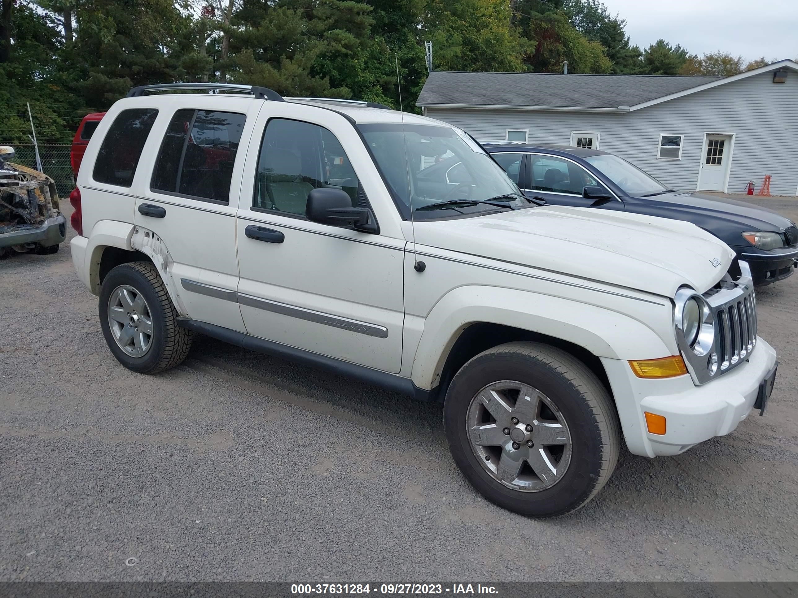 JEEP LIBERTY (NORTH AMERICA) 2005 1j4gk58kx5w510172