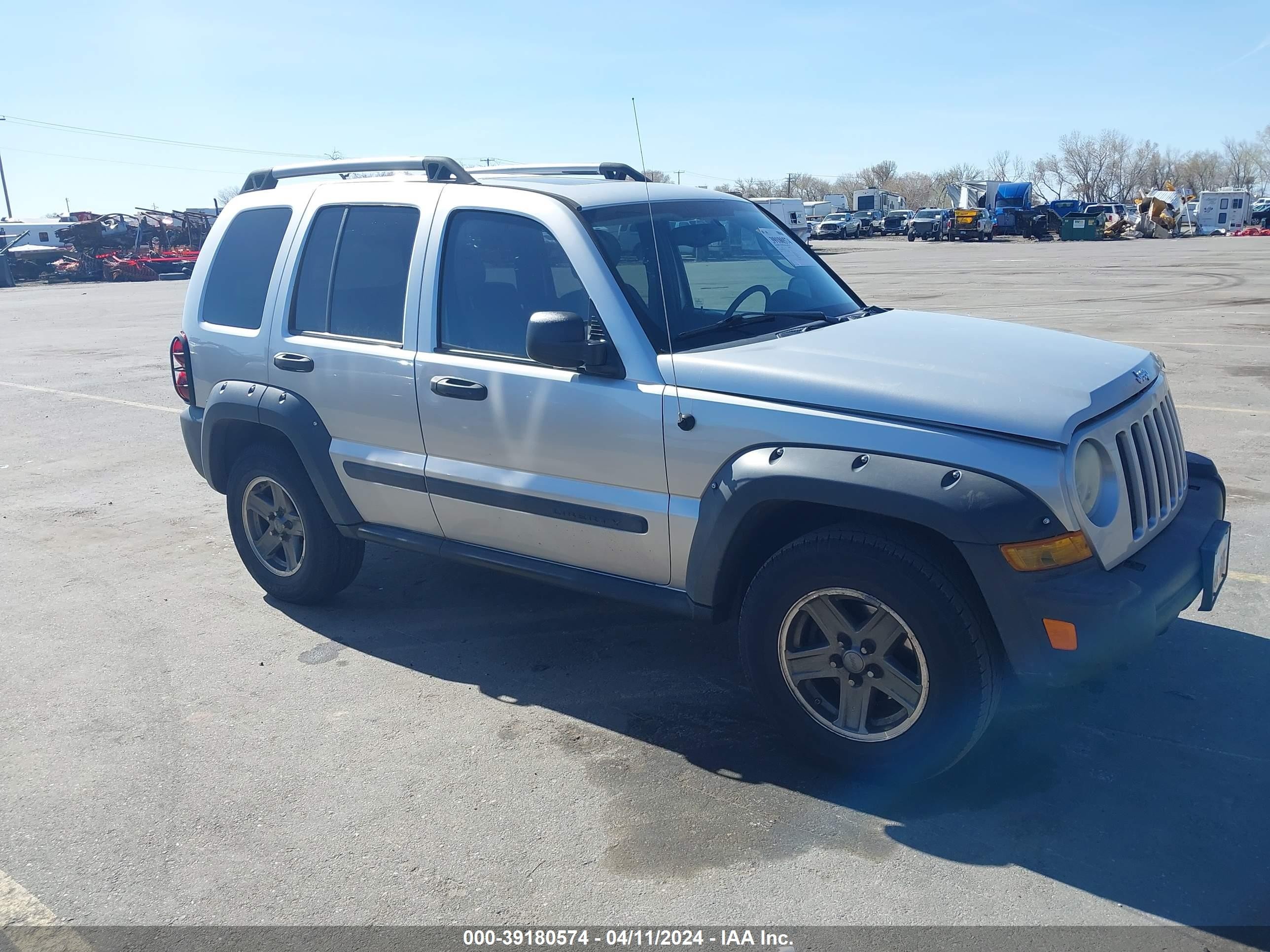 JEEP LIBERTY (NORTH AMERICA) 2005 1j4gl38k75w629377