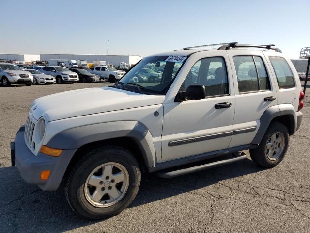 JEEP LIBERTY SP 2005 1j4gl48525w583084