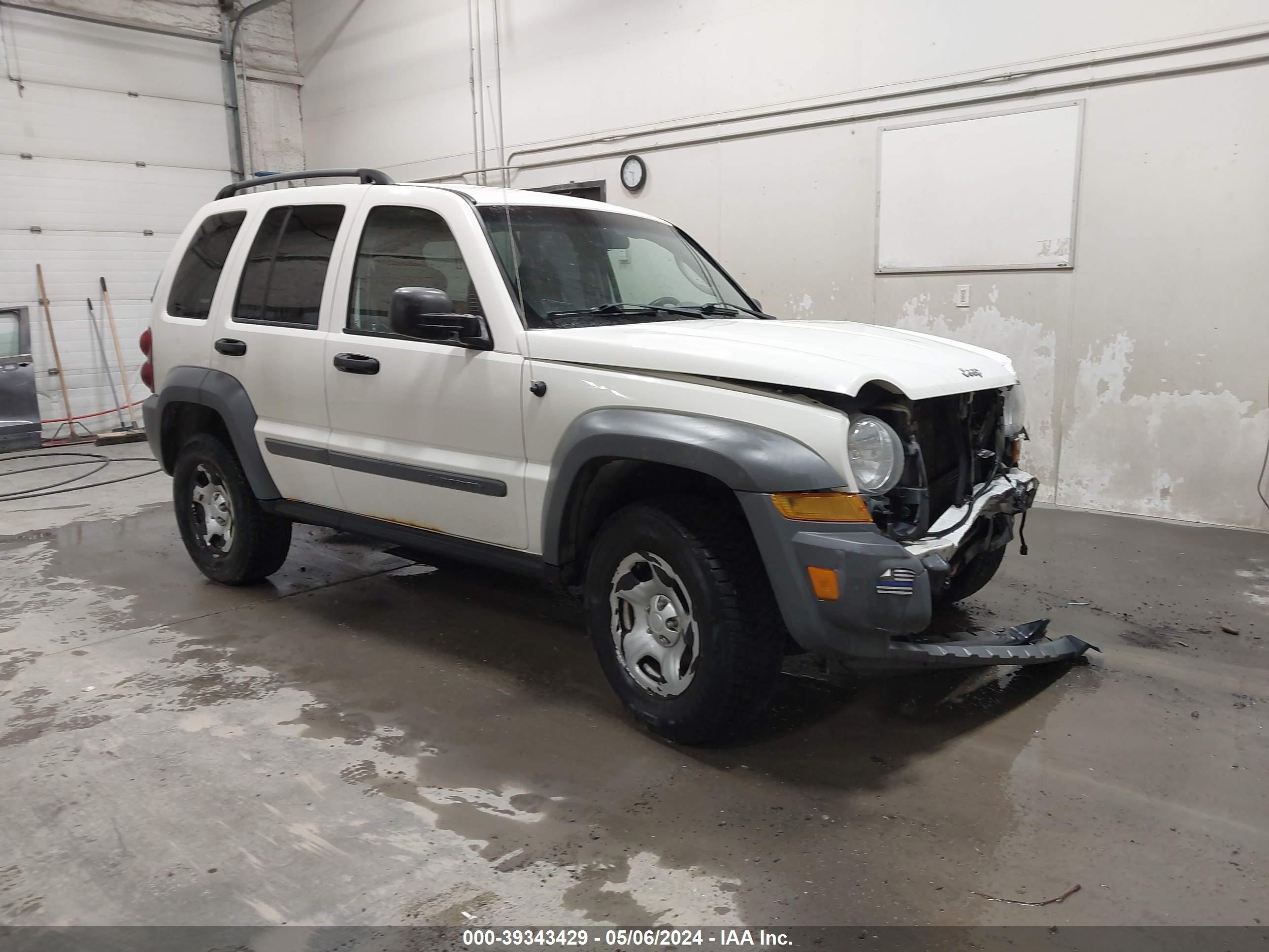 JEEP LIBERTY (NORTH AMERICA) 2005 1j4gl48k15w712356