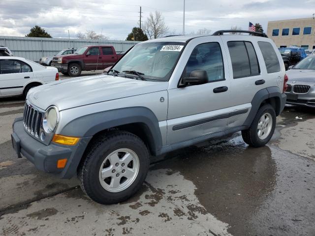 JEEP LIBERTY 2007 1j4gl48k37w672400