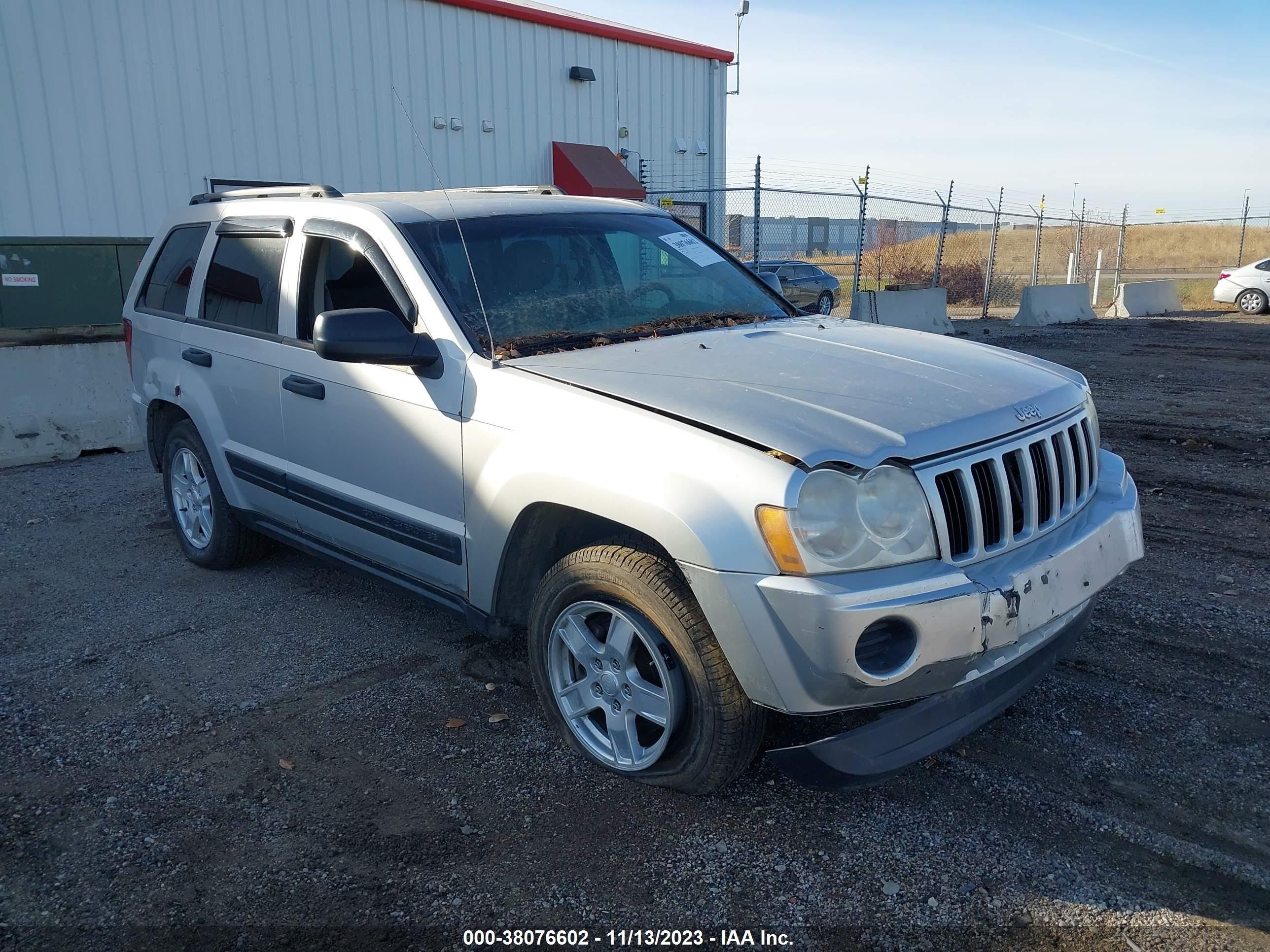 JEEP GRAND CHEROKEE 2005 1j4gr48k05c670553