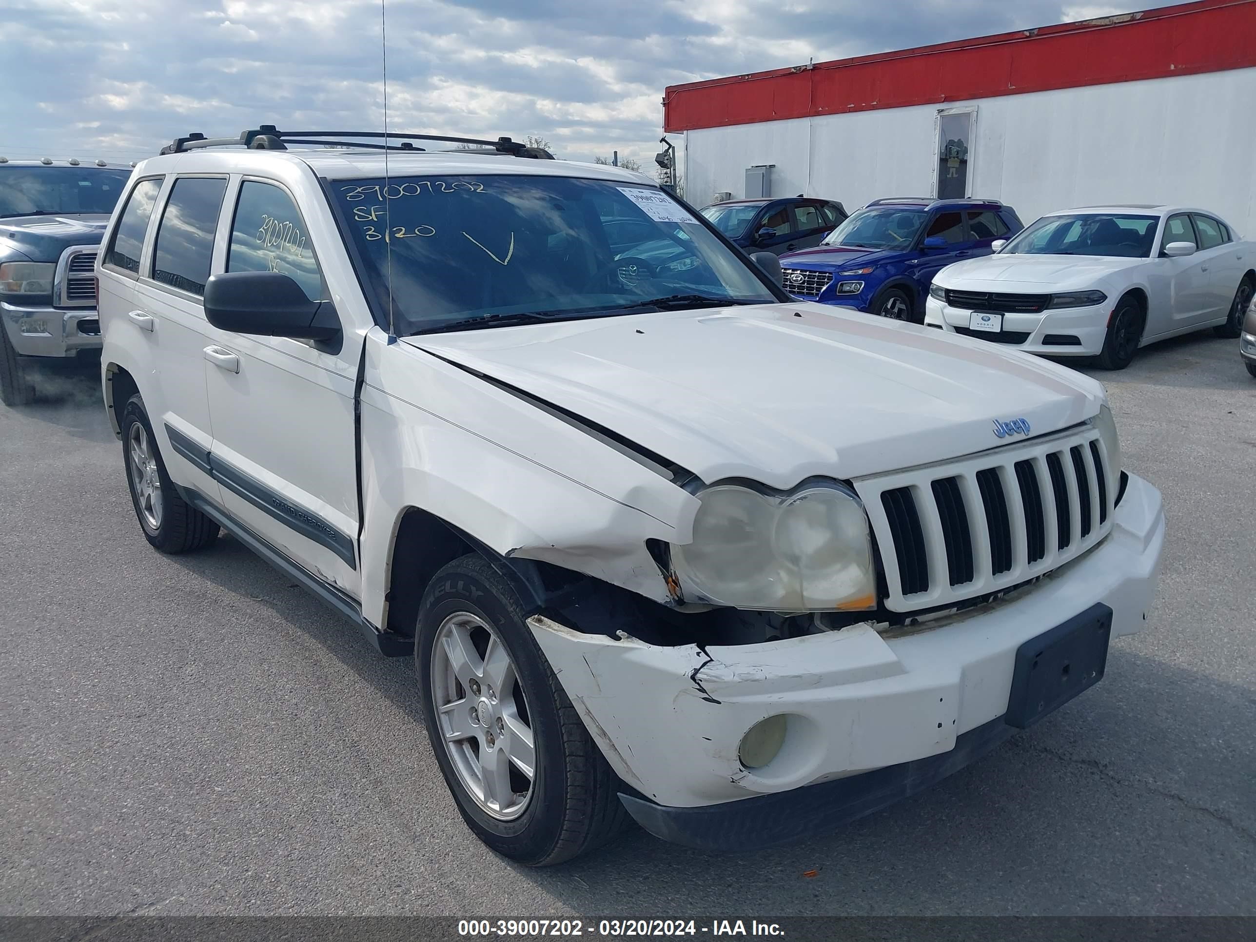 JEEP GRAND CHEROKEE 2006 1j4gr48k26c133667