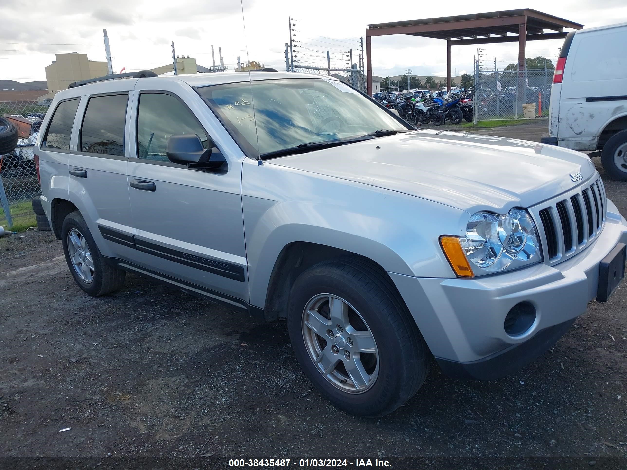 JEEP GRAND CHEROKEE 2005 1j4gr48k75c577710