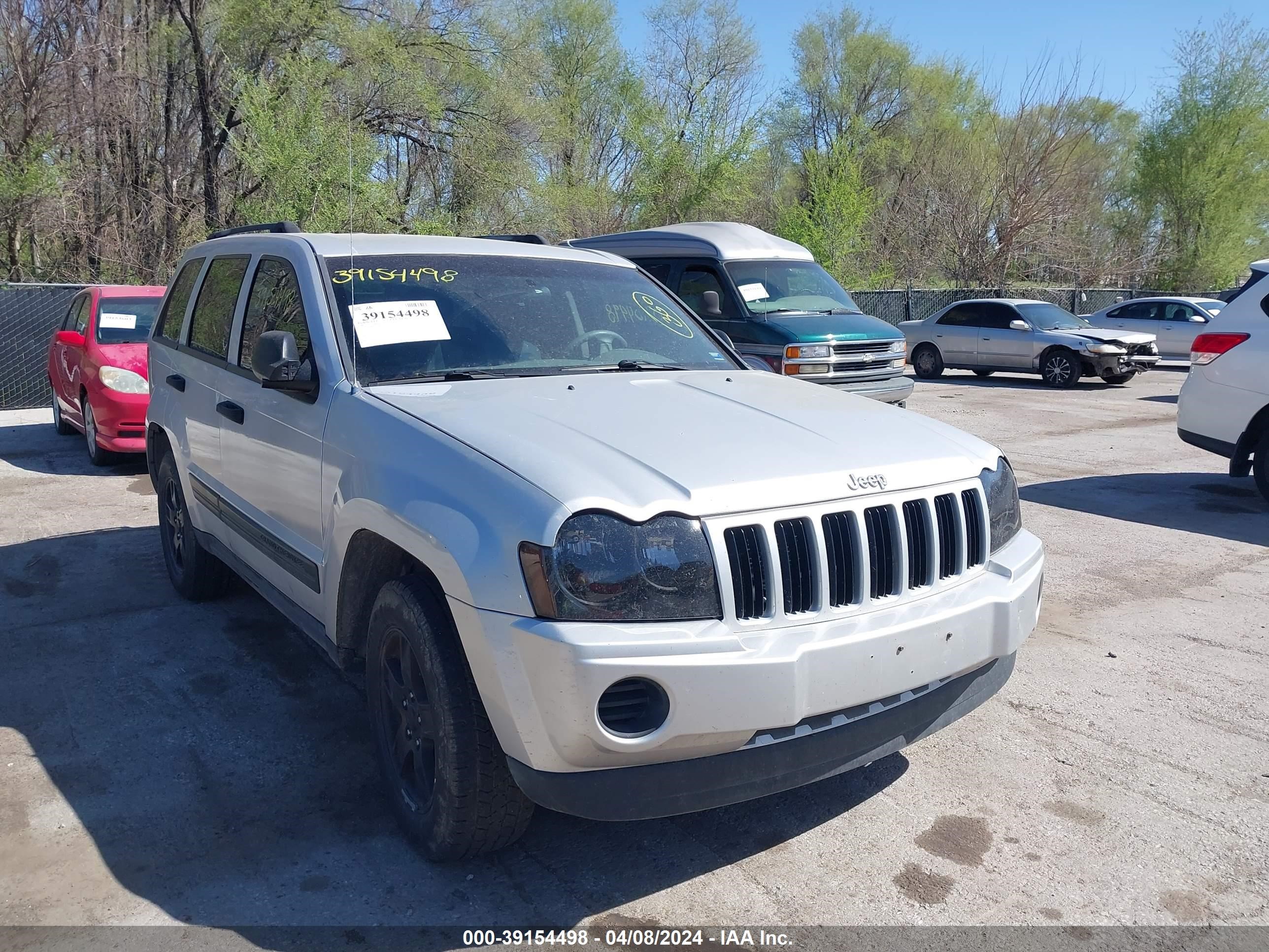 JEEP GRAND CHEROKEE 2005 1j4gr48kx5c684881