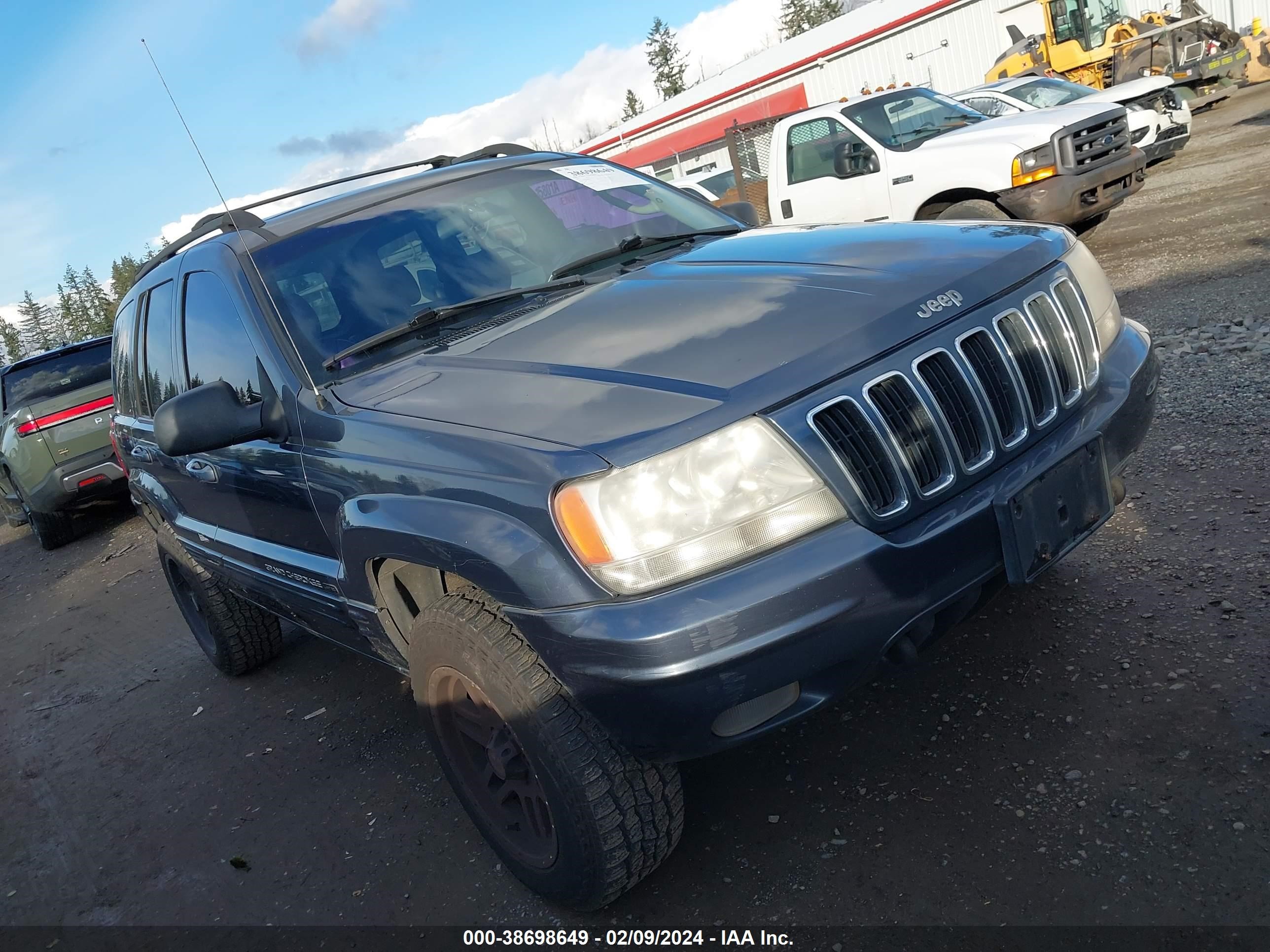 JEEP GRAND CHEROKEE 2002 1j4gw58n82c118321