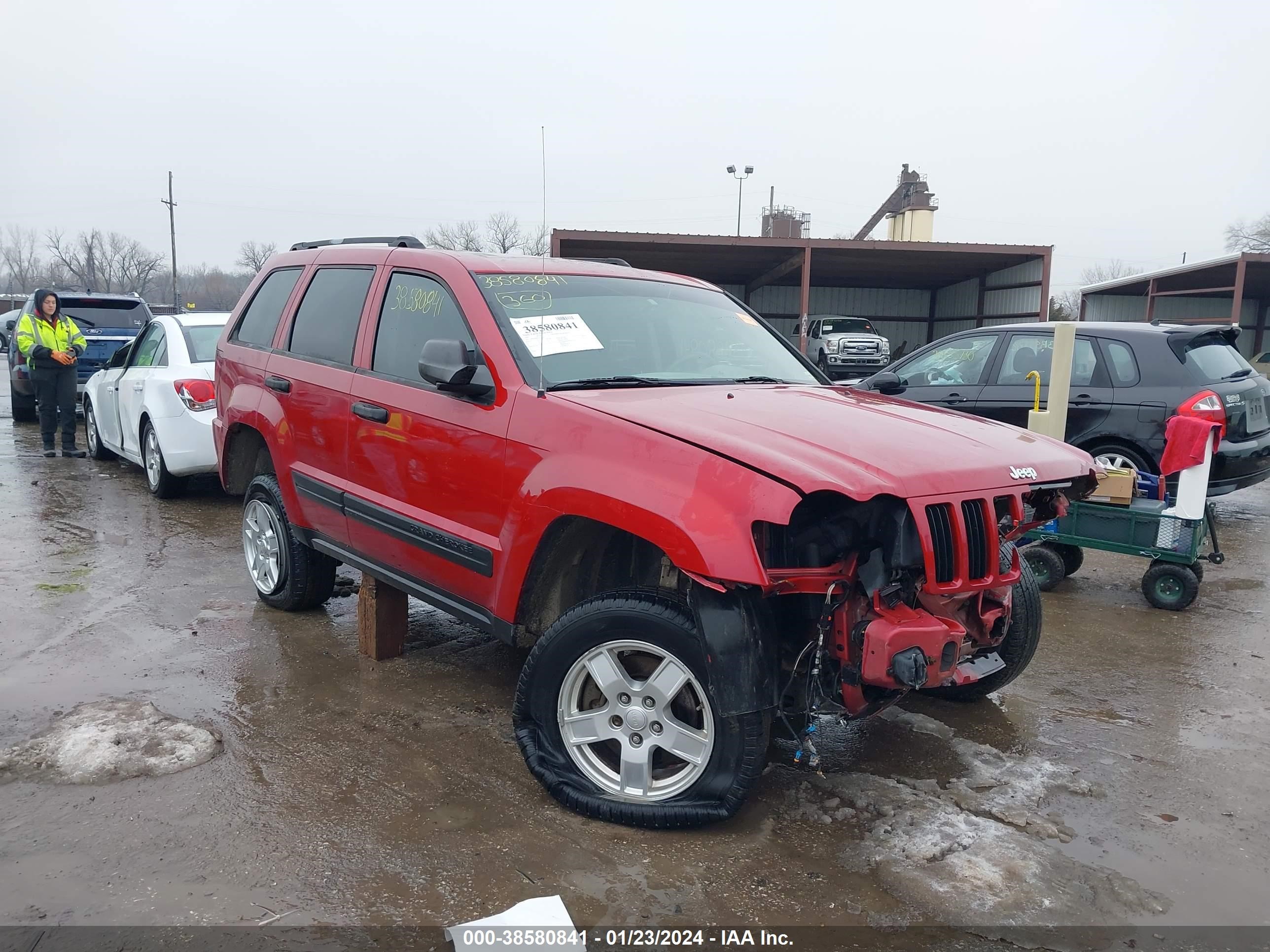 JEEP GRAND CHEROKEE 2005 1j4hr48n05c552596