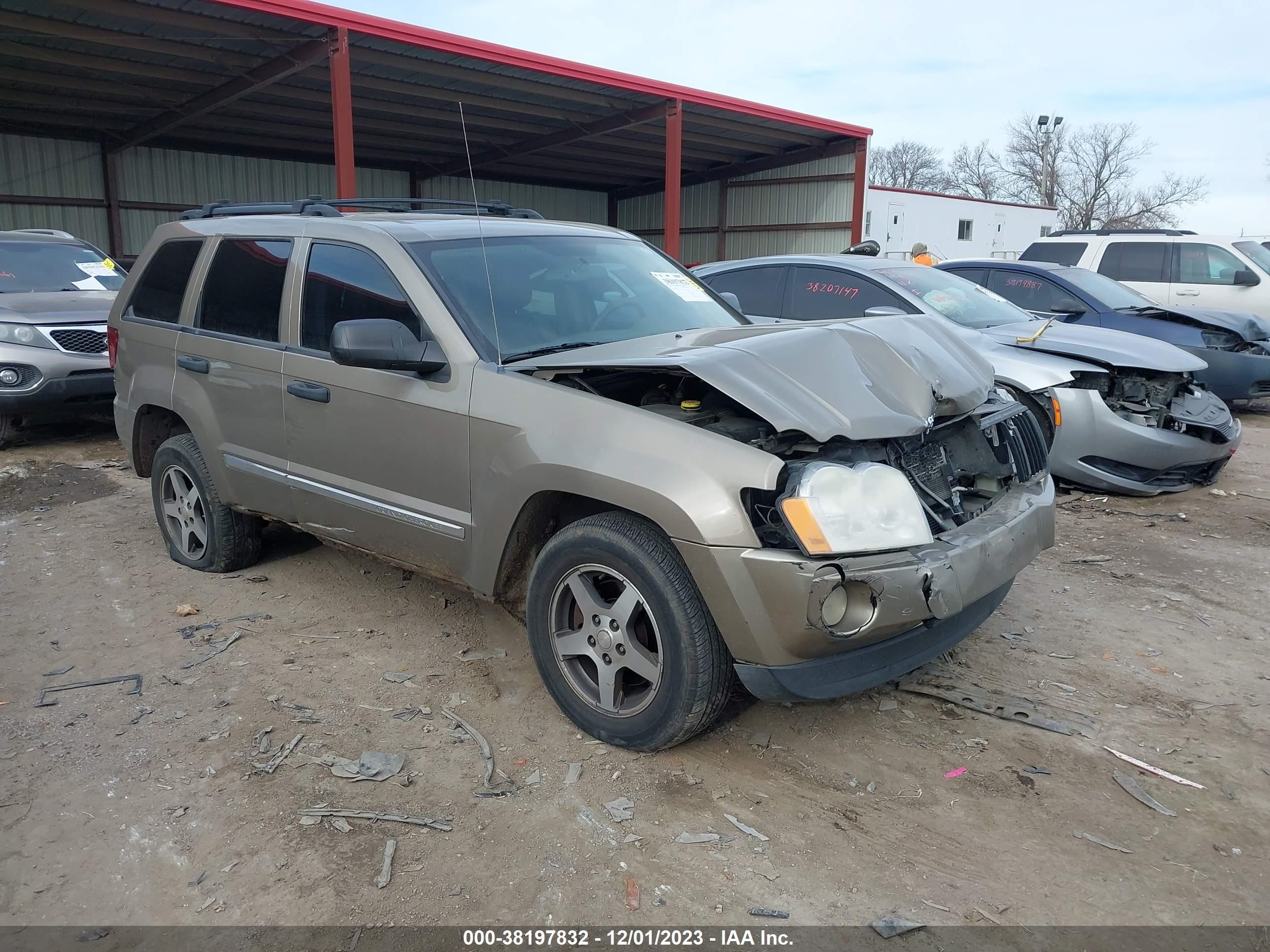 JEEP GRAND CHEROKEE 2005 1j4hr48n15c697615