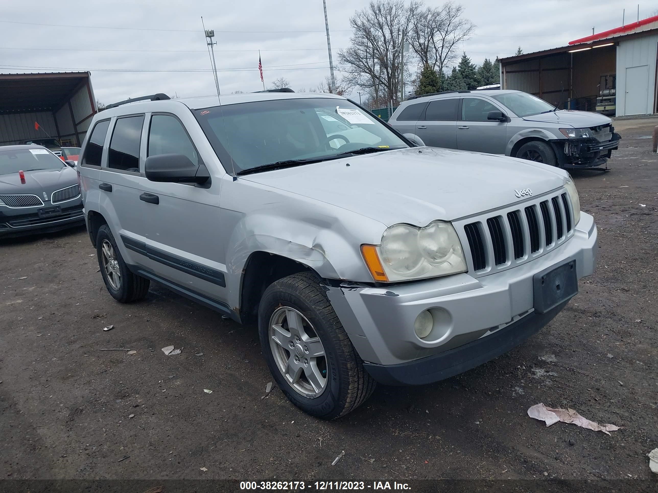 JEEP GRAND CHEROKEE 2005 1j4hr48n45c538460