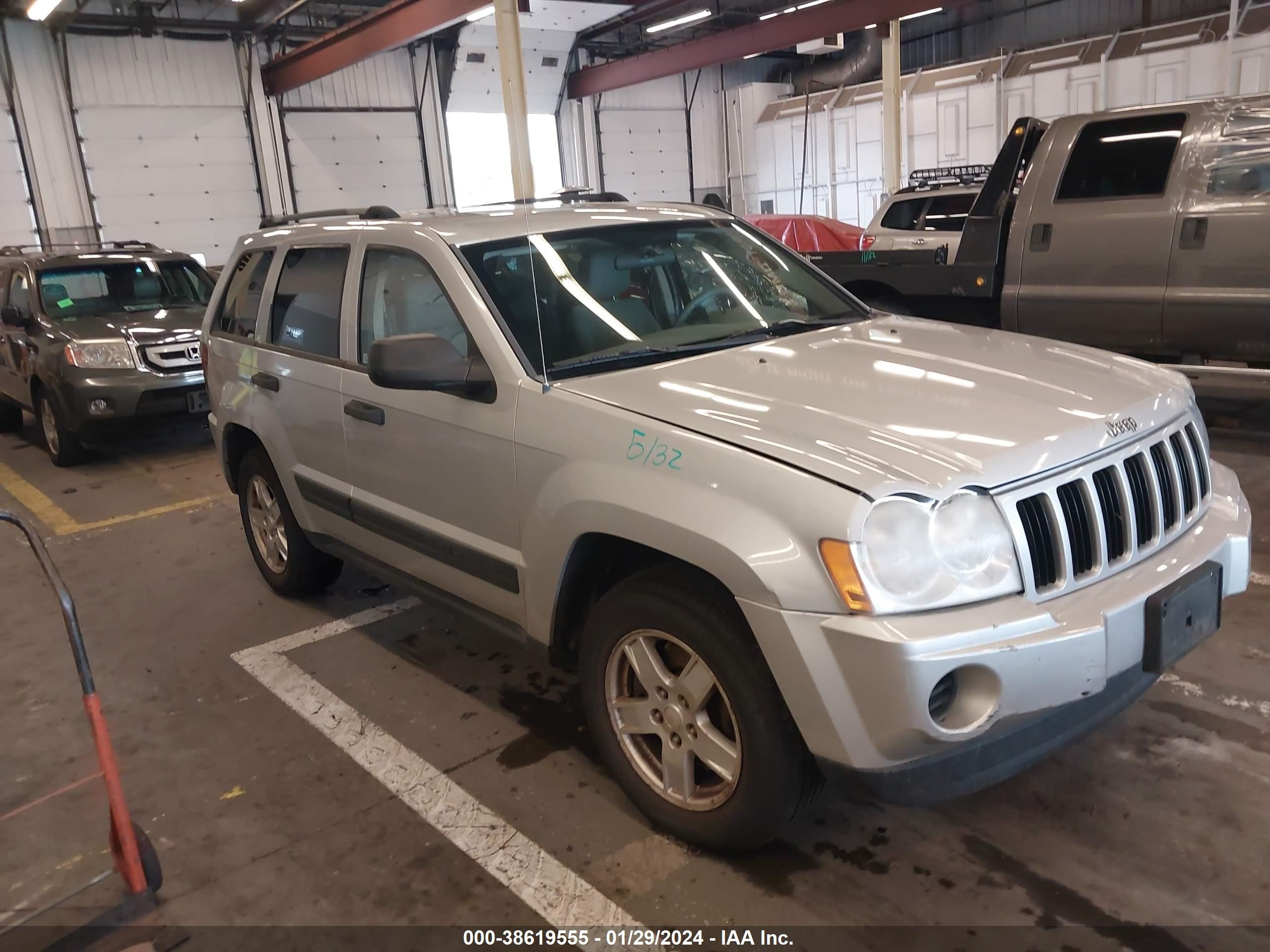 JEEP GRAND CHEROKEE 2006 1j4hr48n56c209977