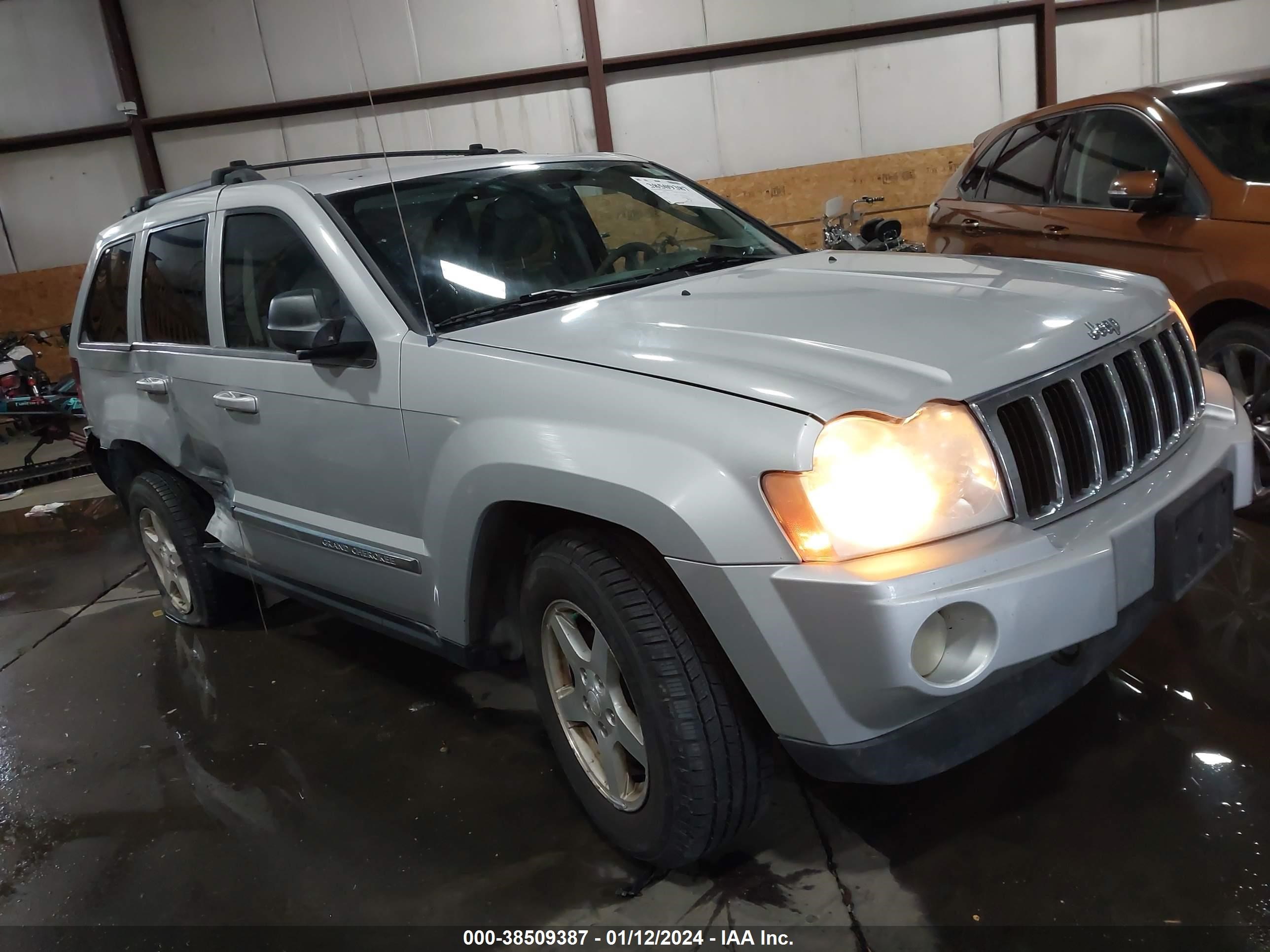 JEEP GRAND CHEROKEE 2005 1j4hr58205c670076