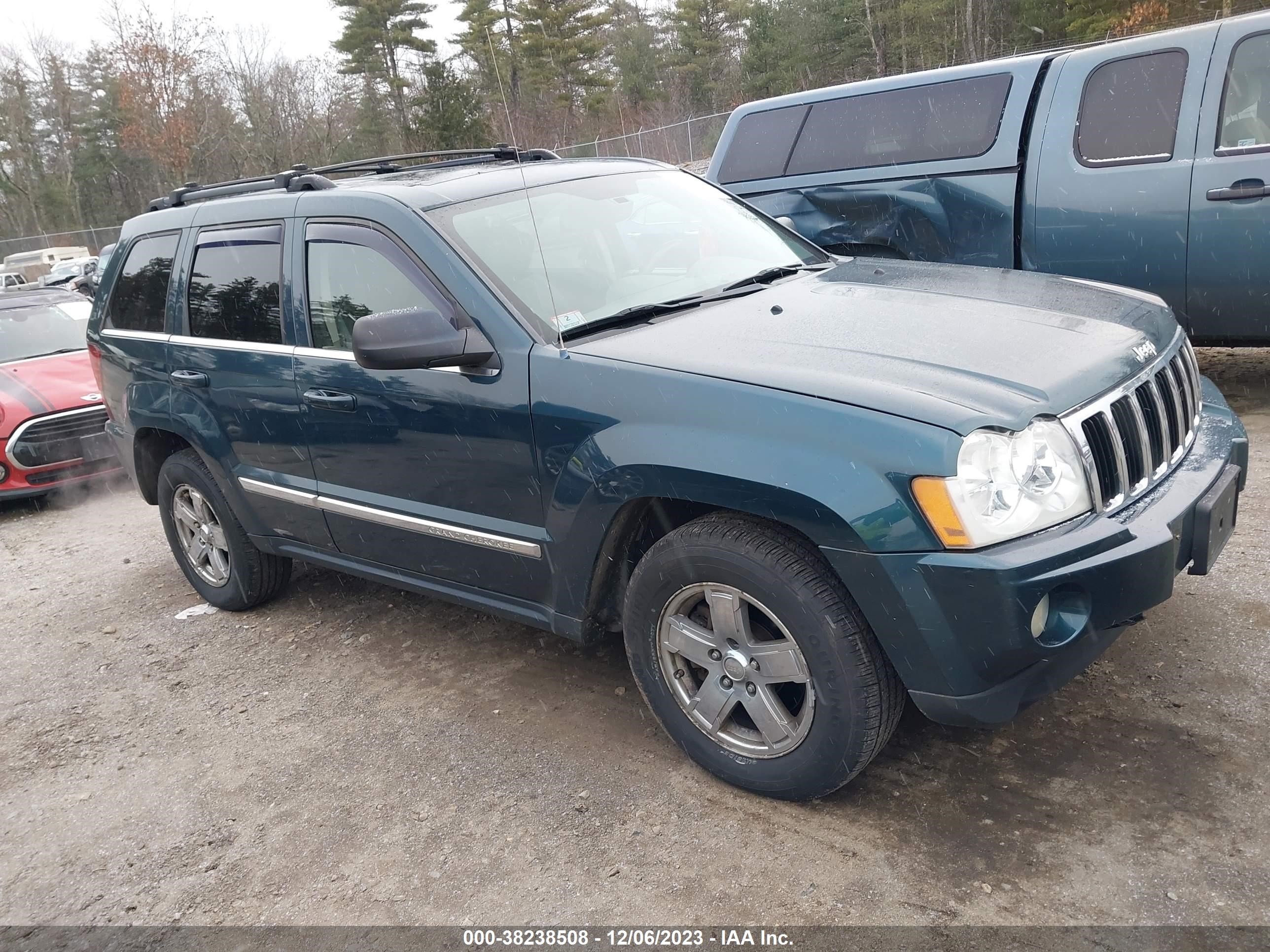 JEEP GRAND CHEROKEE 2005 1j4hr58215c527797