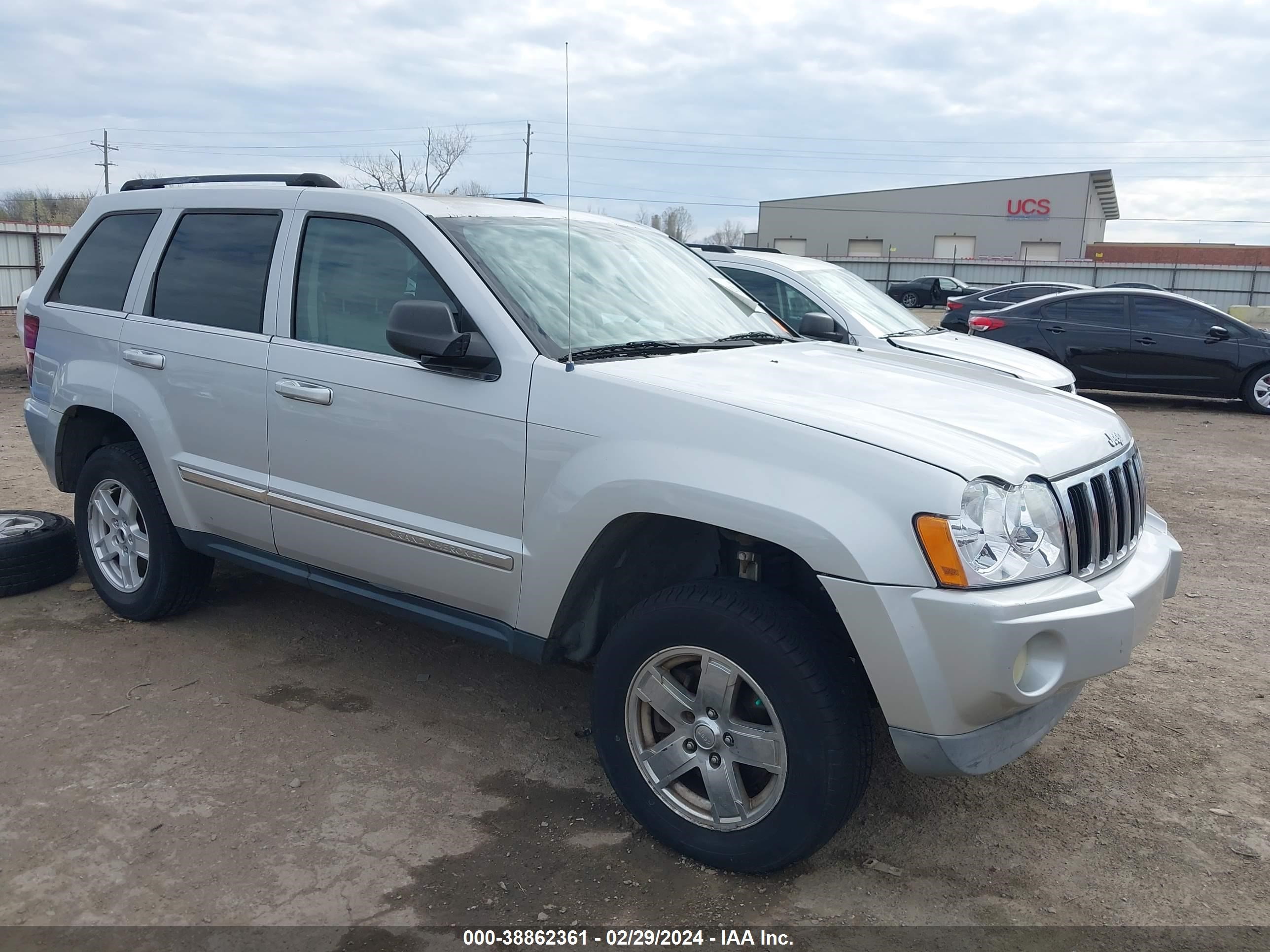 JEEP GRAND CHEROKEE 2005 1j4hr58215c595002