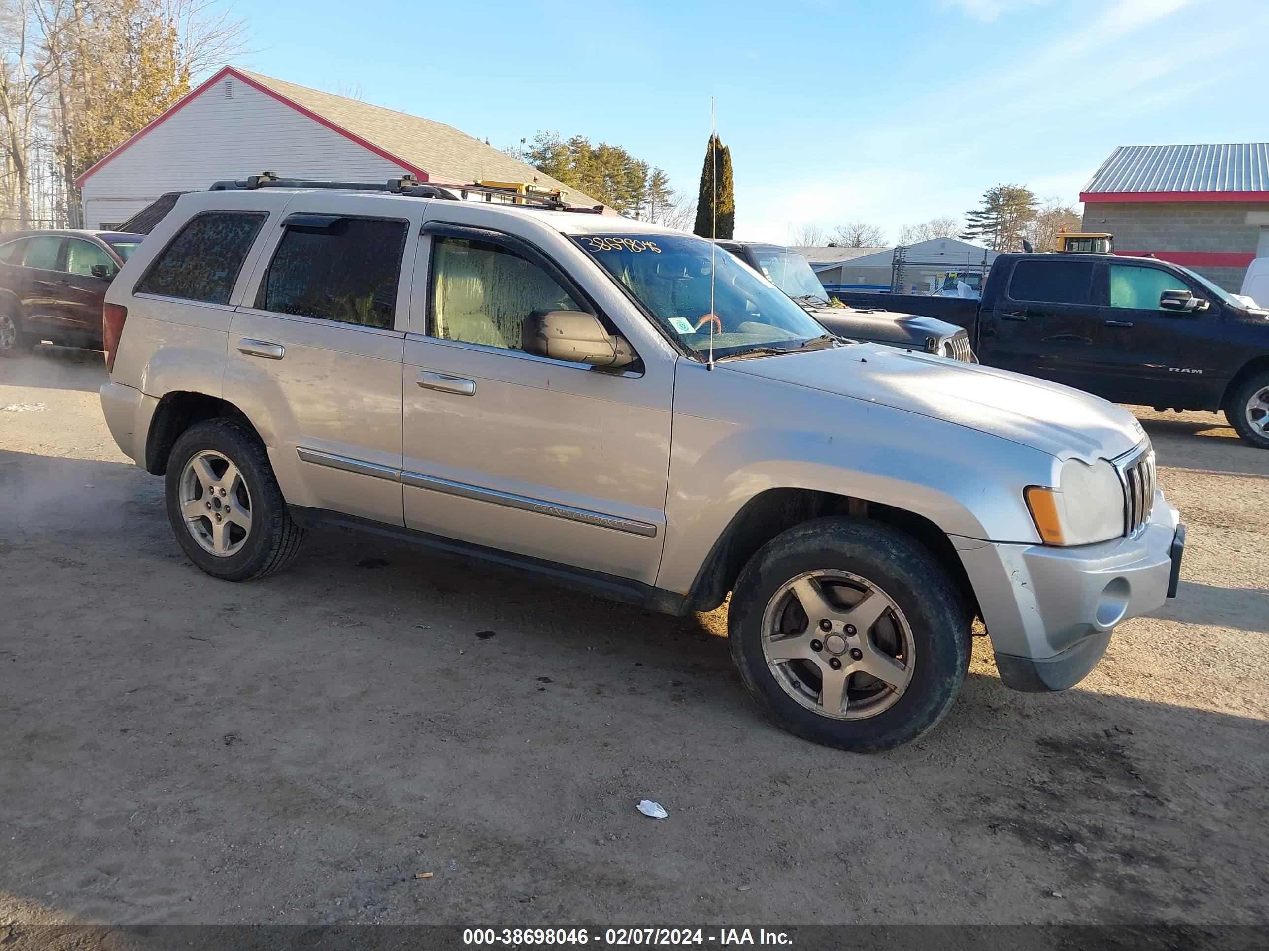 JEEP GRAND CHEROKEE 2005 1j4hr58235c529051