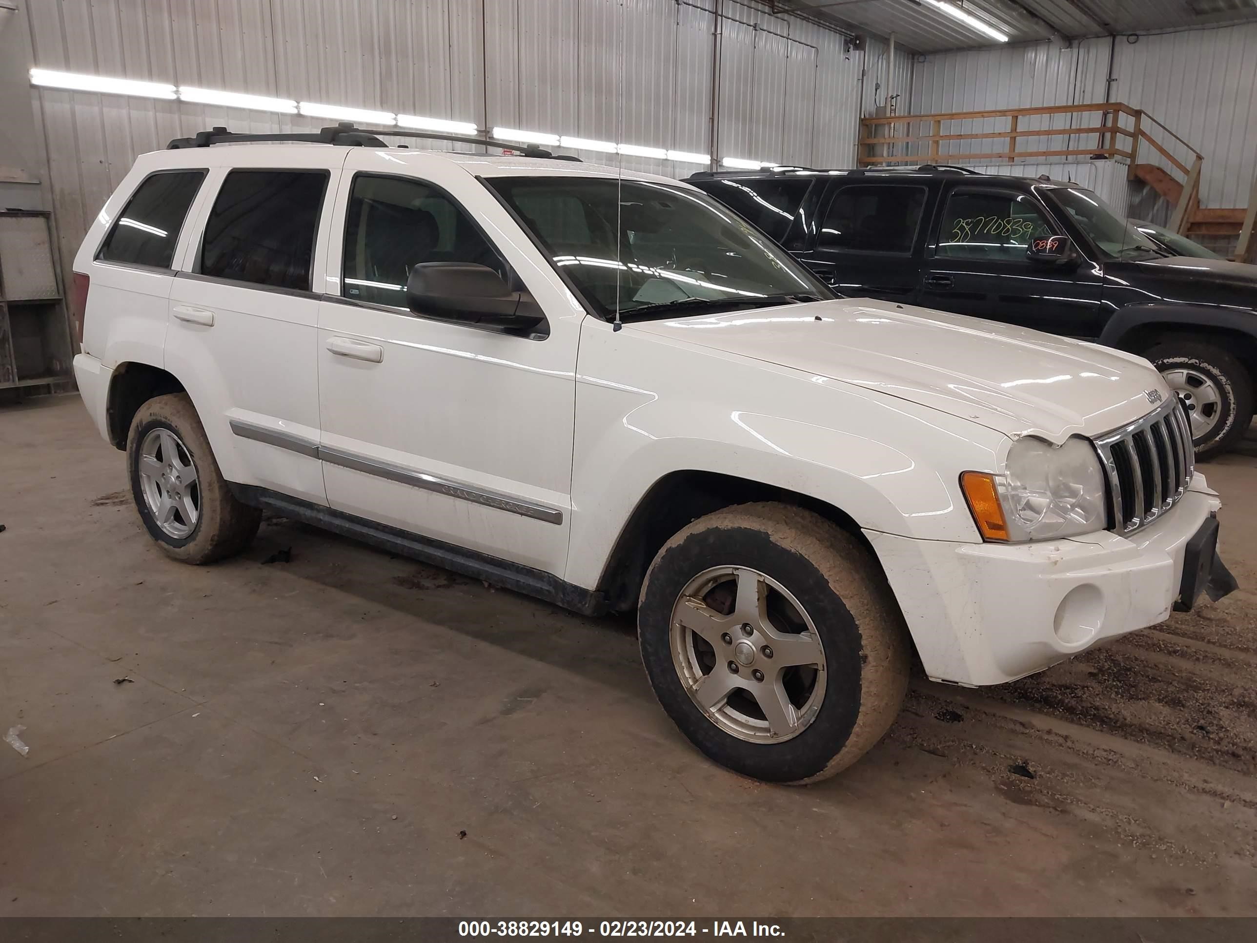 JEEP GRAND CHEROKEE 2005 1j4hr582x5c729442