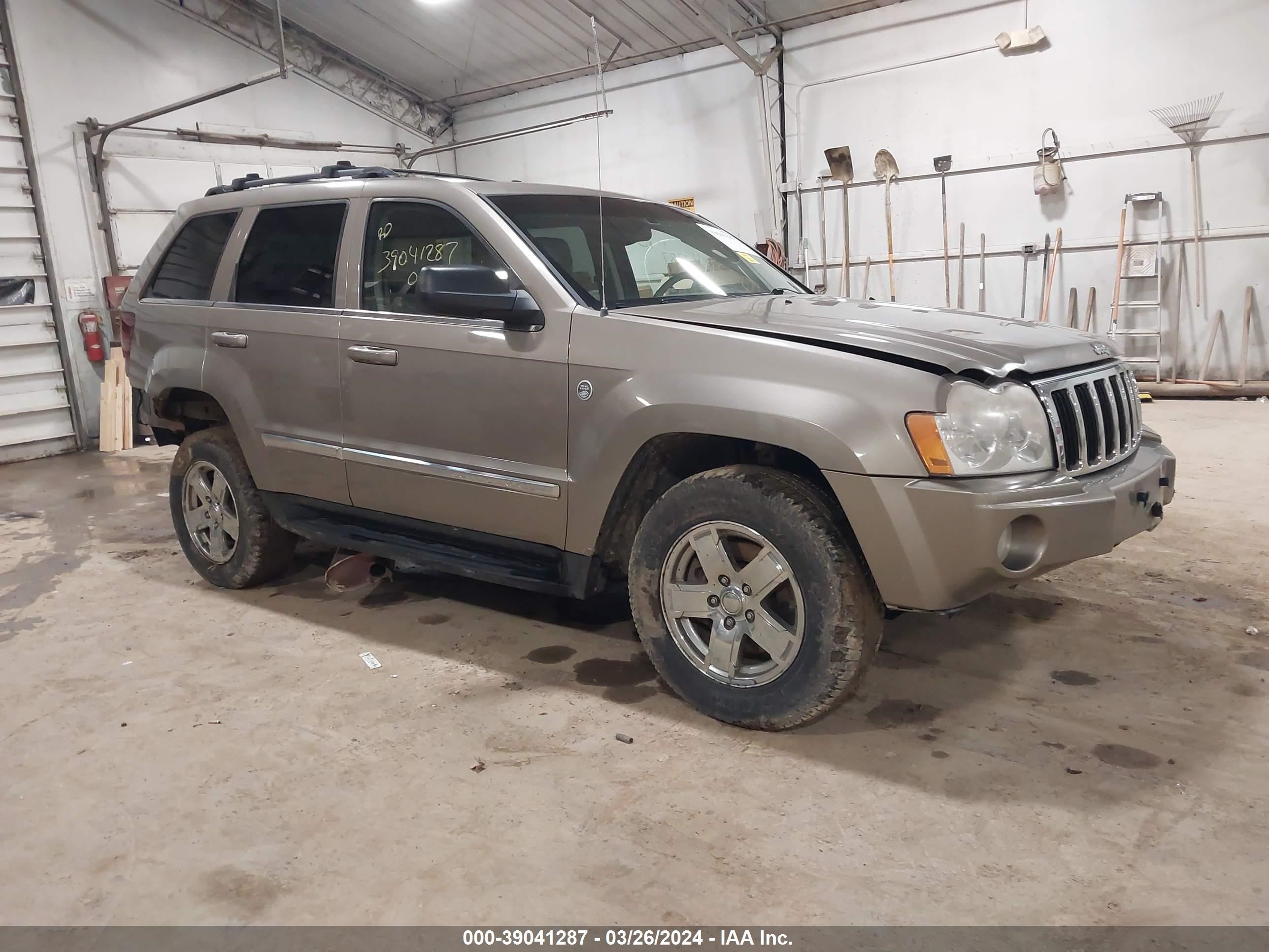 JEEP GRAND CHEROKEE 2005 1j4hr58n15c600046