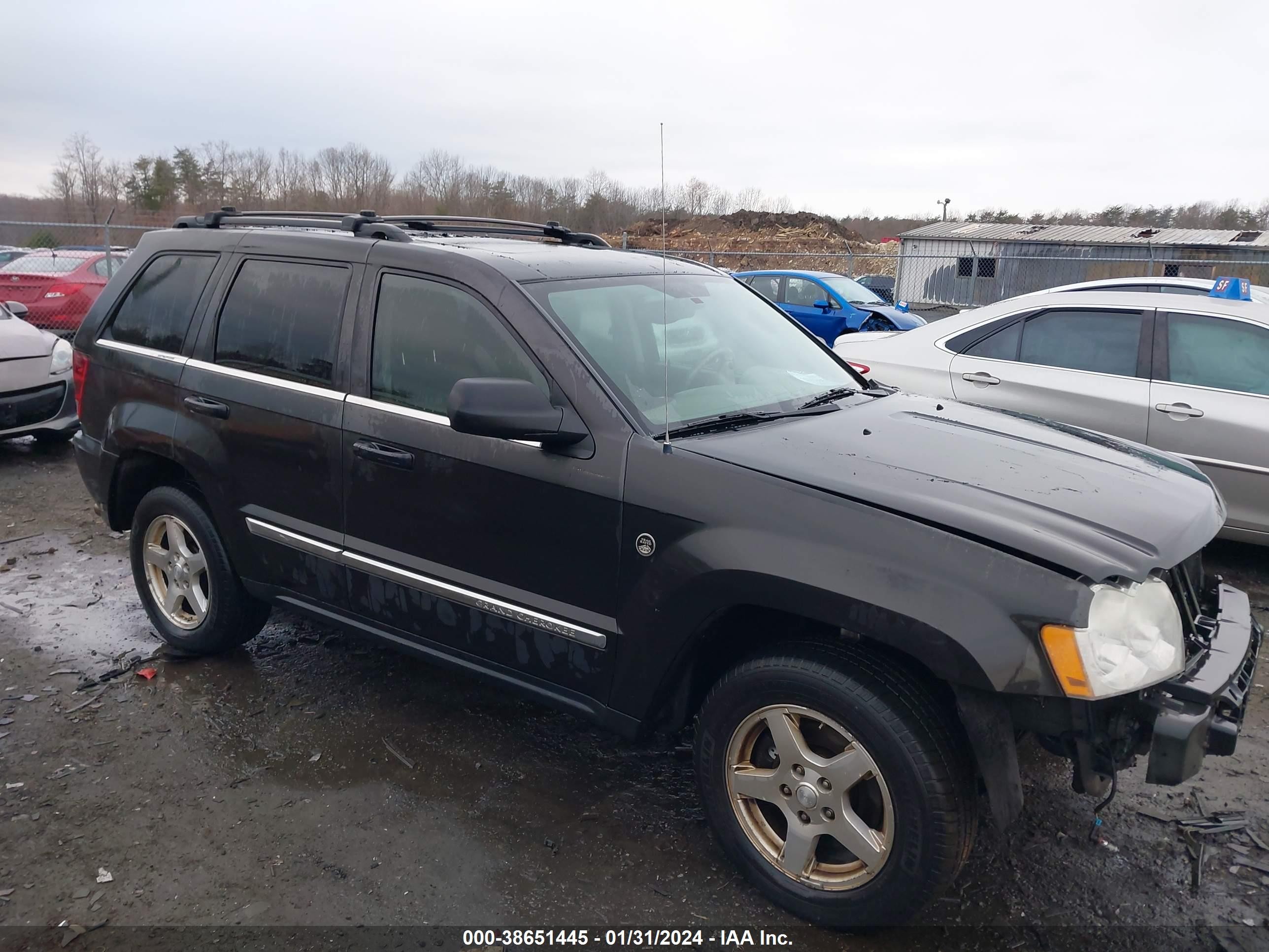 JEEP GRAND CHEROKEE 2005 1j4hr58n55c592307