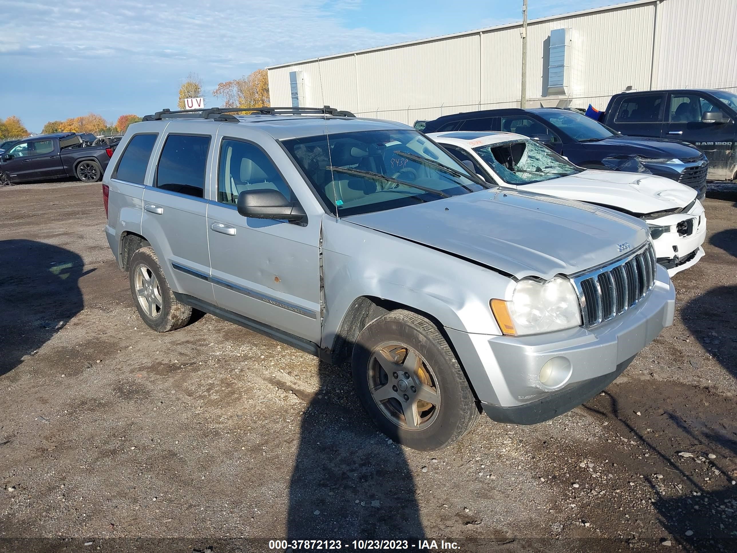 JEEP GRAND CHEROKEE 2005 1j4hr58n65c573071