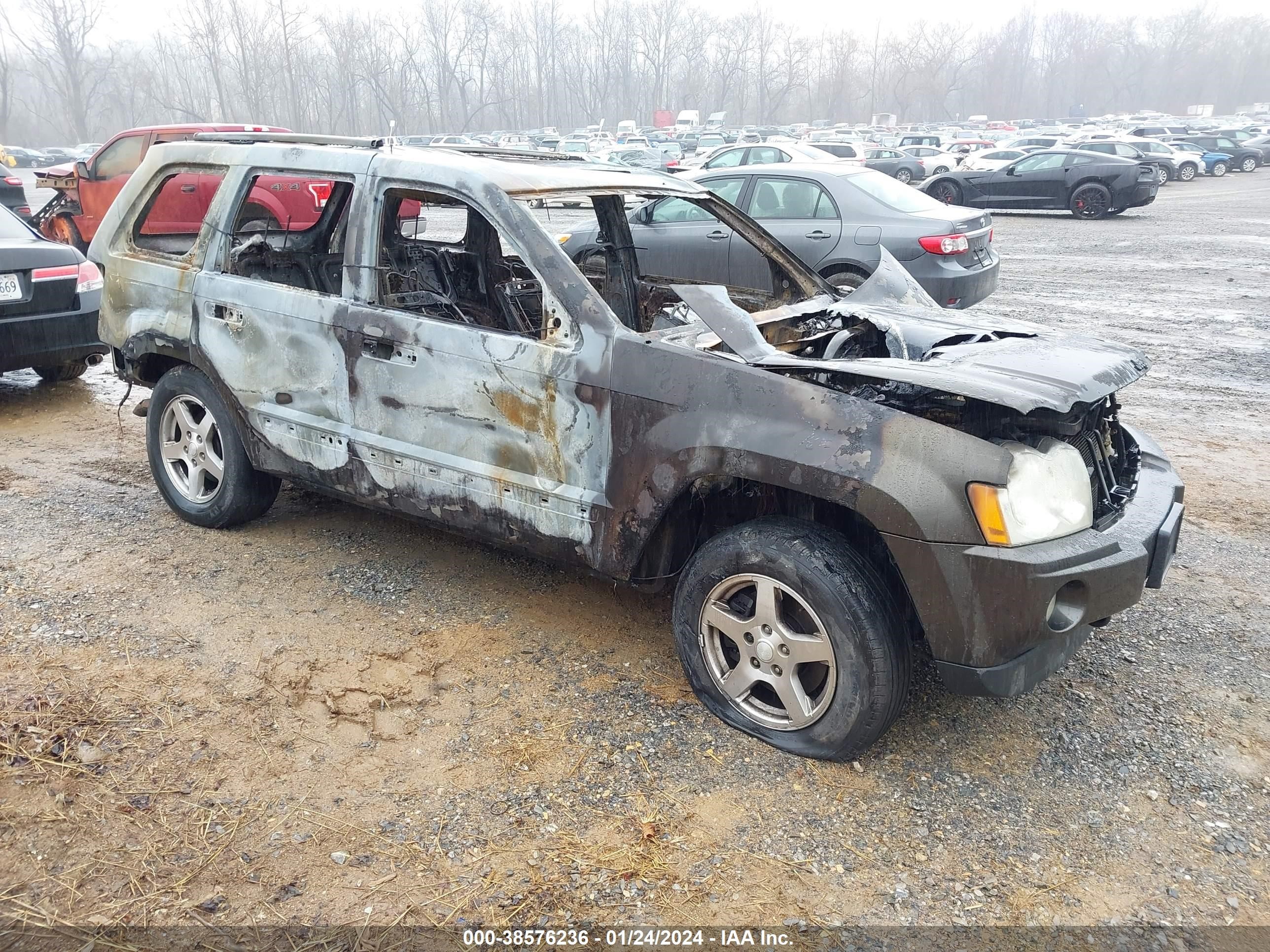 JEEP GRAND CHEROKEE 2005 1j4hr58n95c509994