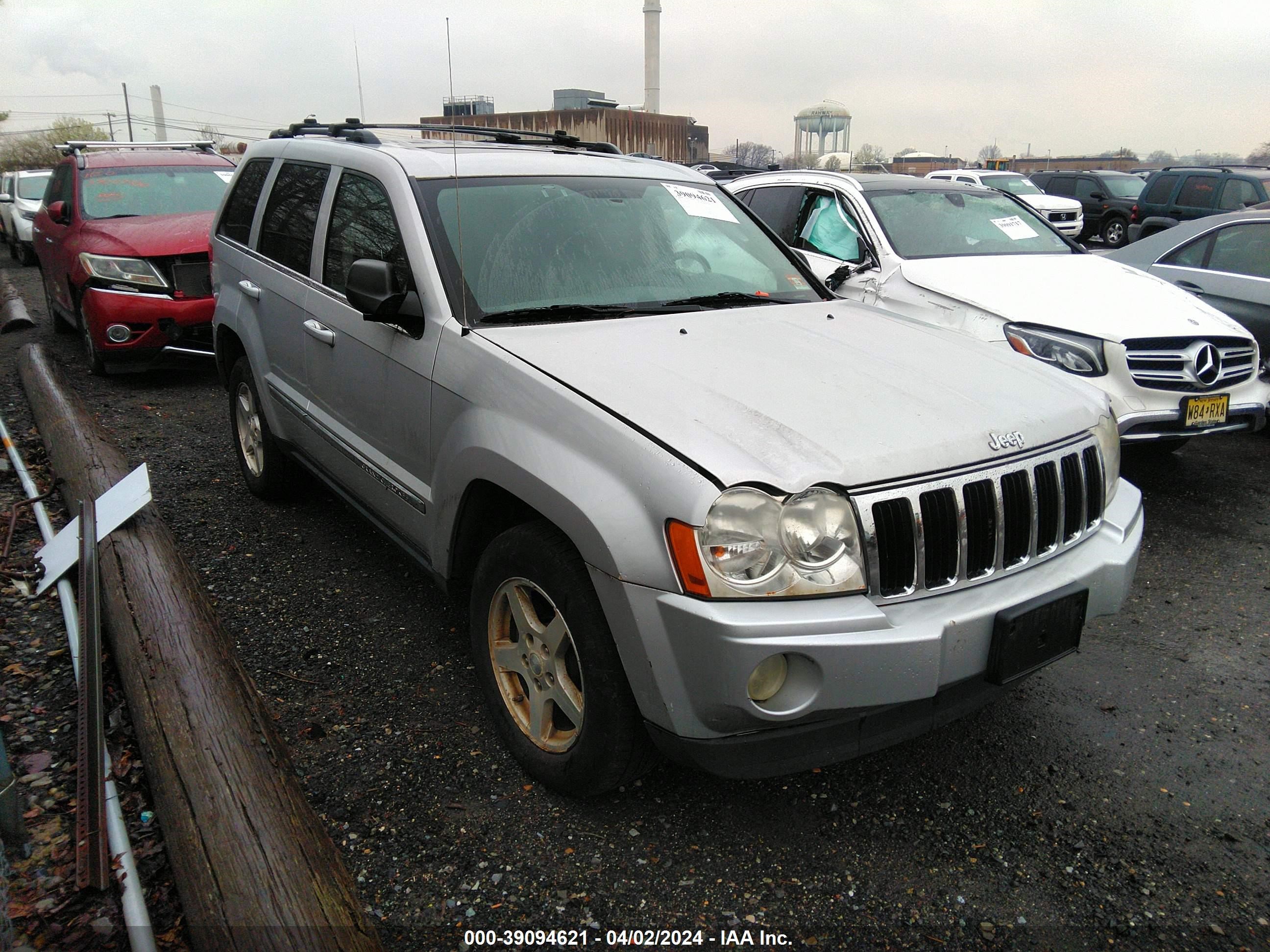 JEEP GRAND CHEROKEE 2005 1j4hr58n95c547192