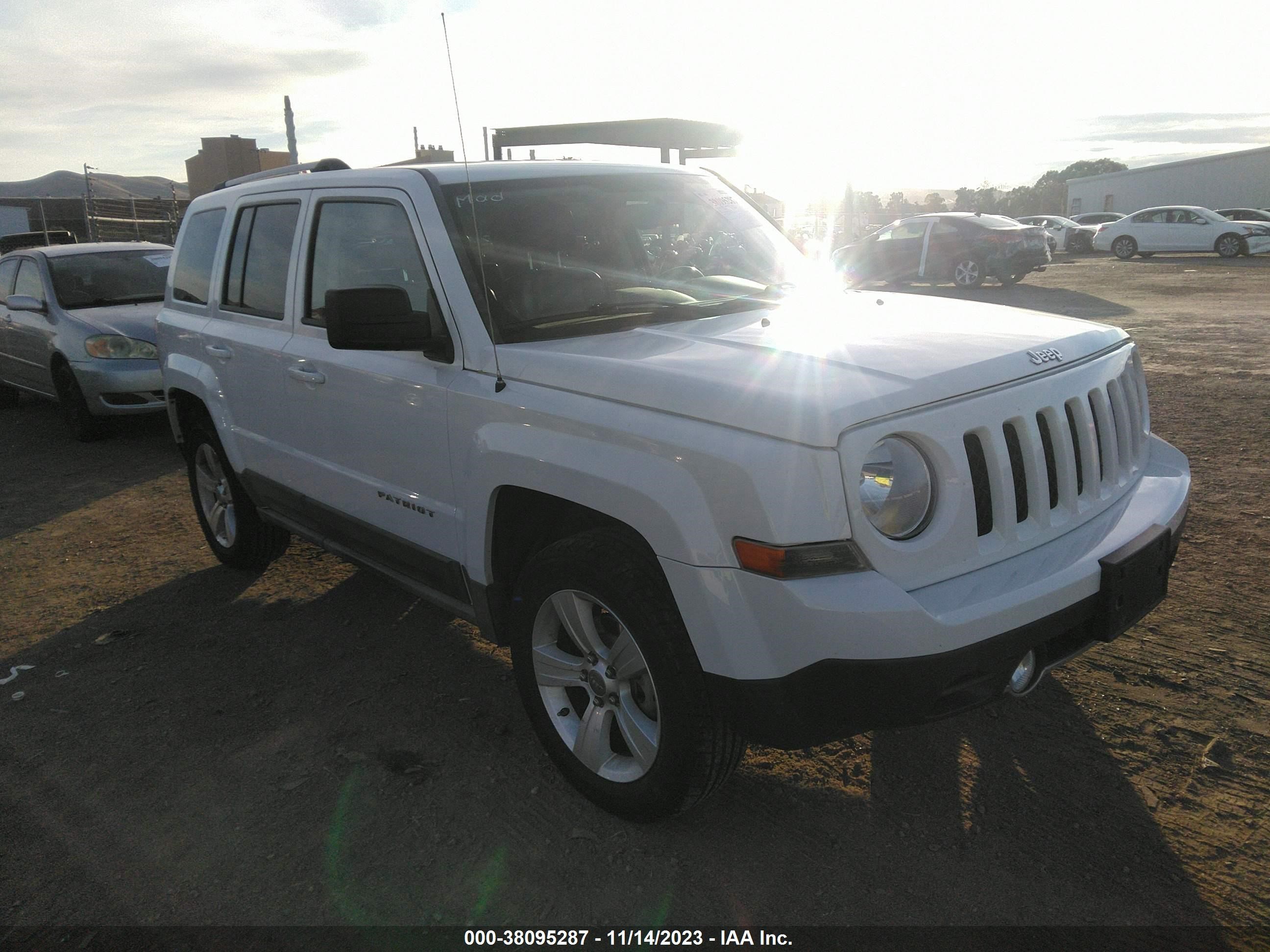 JEEP LIBERTY (PATRIOT) 2011 1j4nf4gb0bd271598