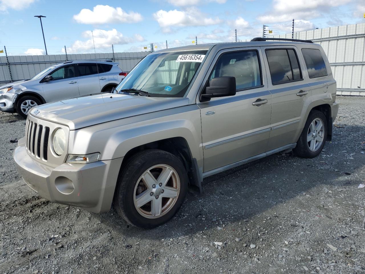 JEEP LIBERTY (PATRIOT) 2010 1j4nt1gb4ad638234