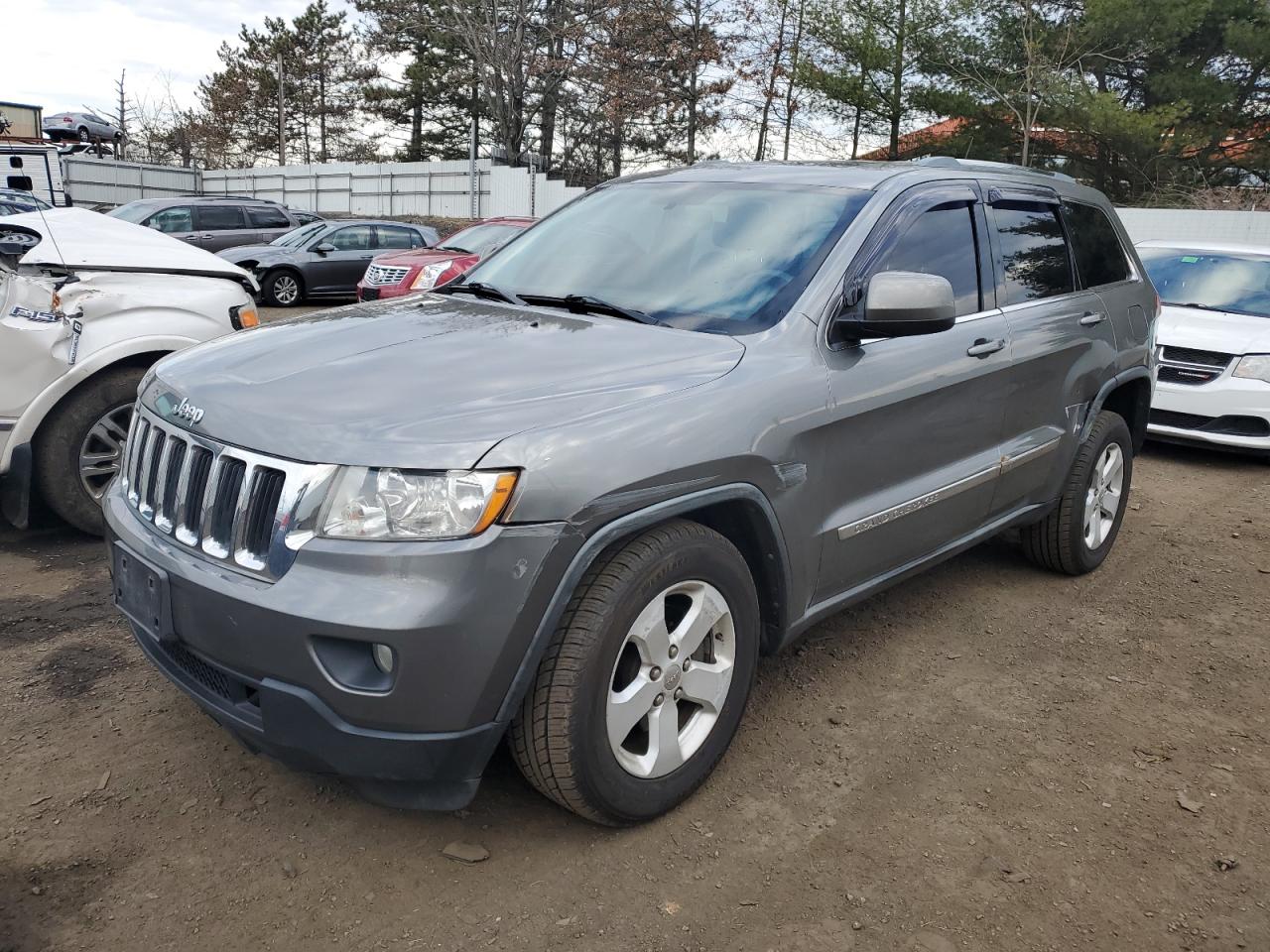 JEEP GRAND CHEROKEE 2011 1j4rr4gg2bc718829