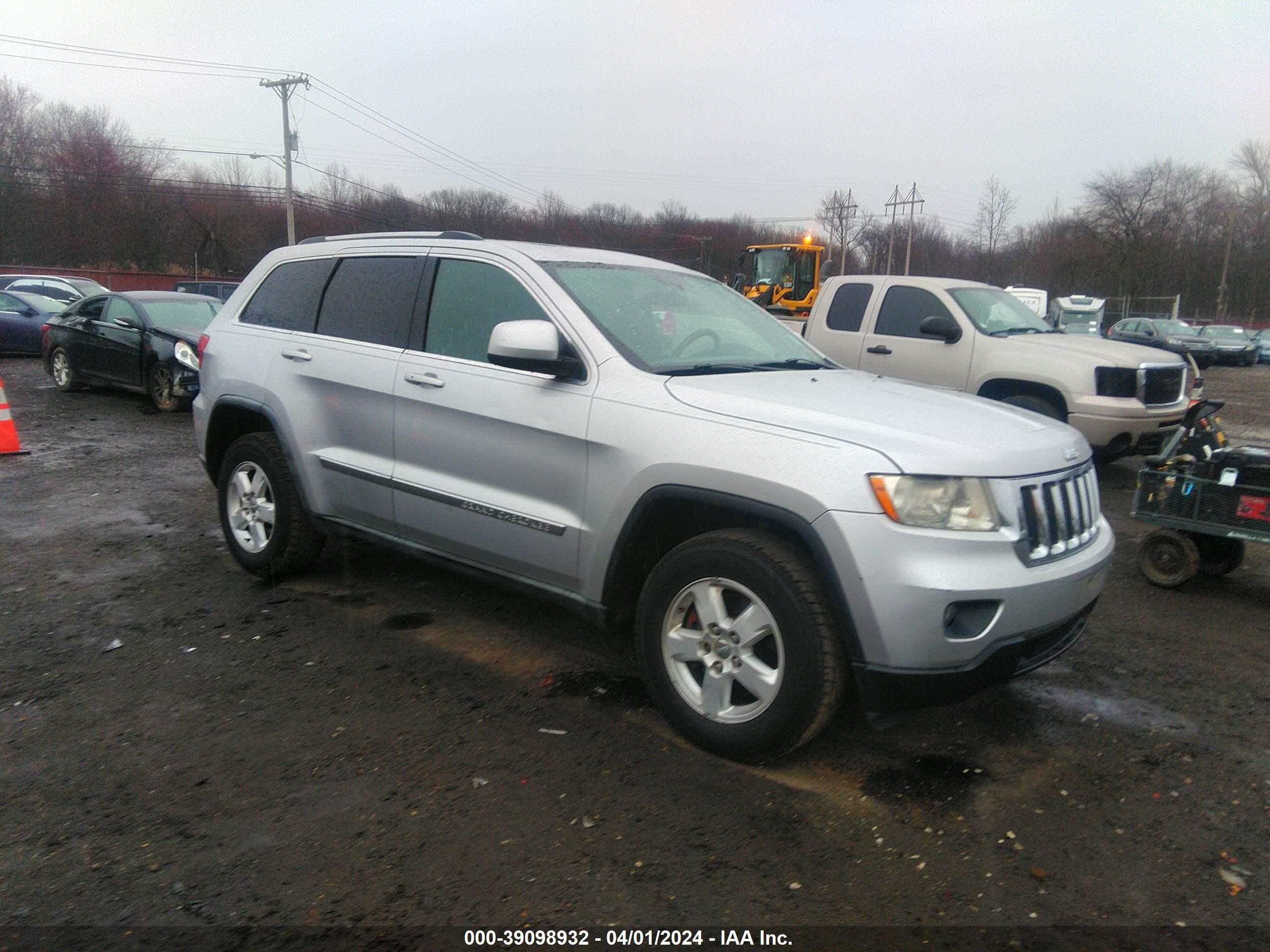 JEEP GRAND CHEROKEE 2011 1j4rr4gg3bc524021