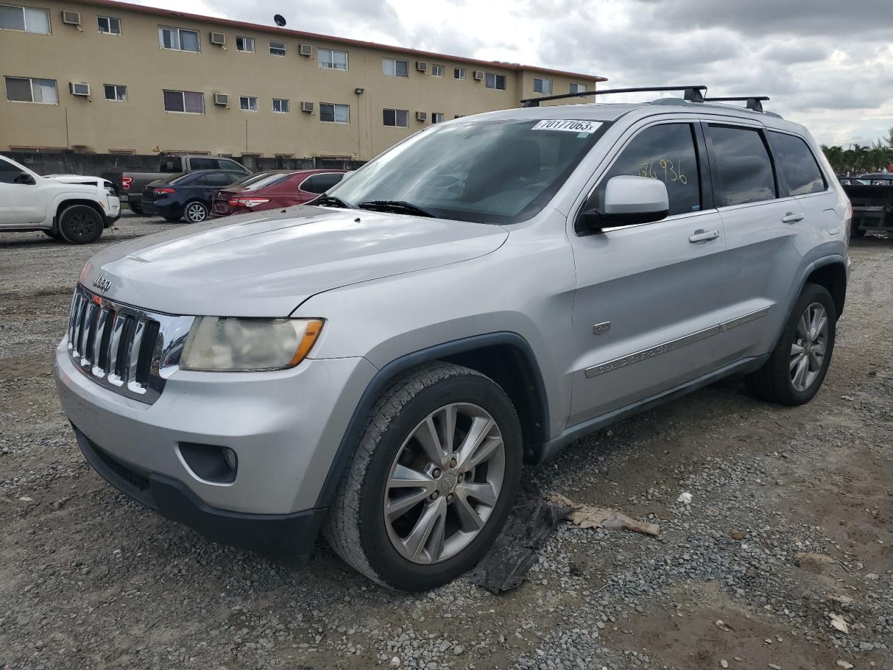 JEEP GRAND CHEROKEE 2011 1j4rr4gg4bc684067