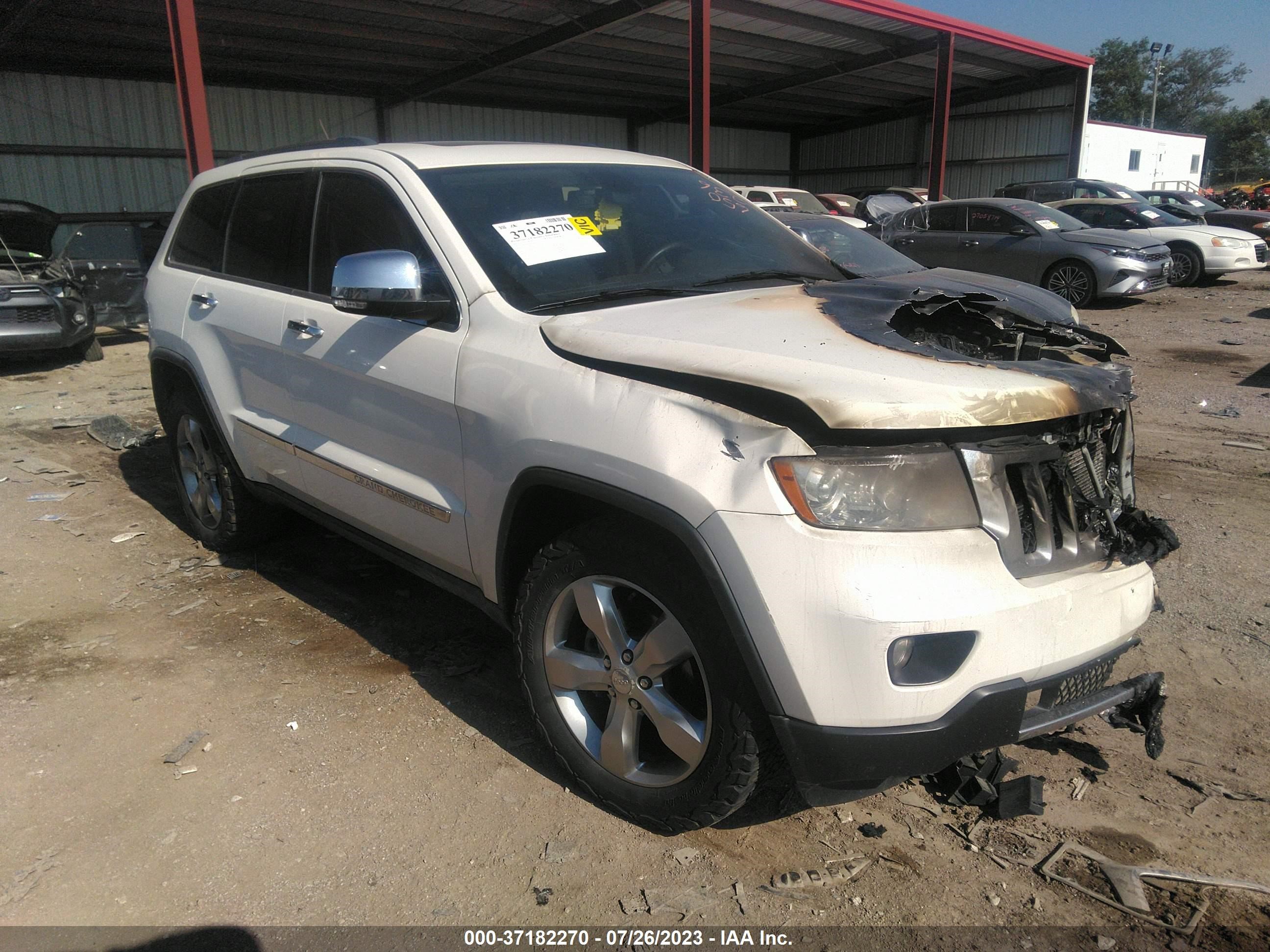 JEEP GRAND CHEROKEE 2011 1j4rr6gg2bc516424