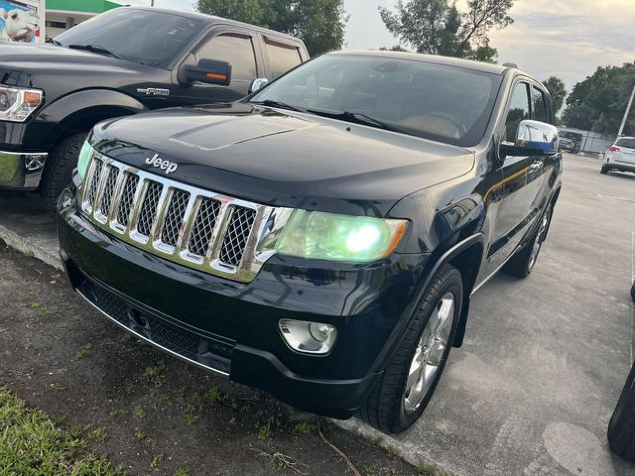 JEEP GRAND CHEROKEE 2011 1j4rr6gg5bc679598