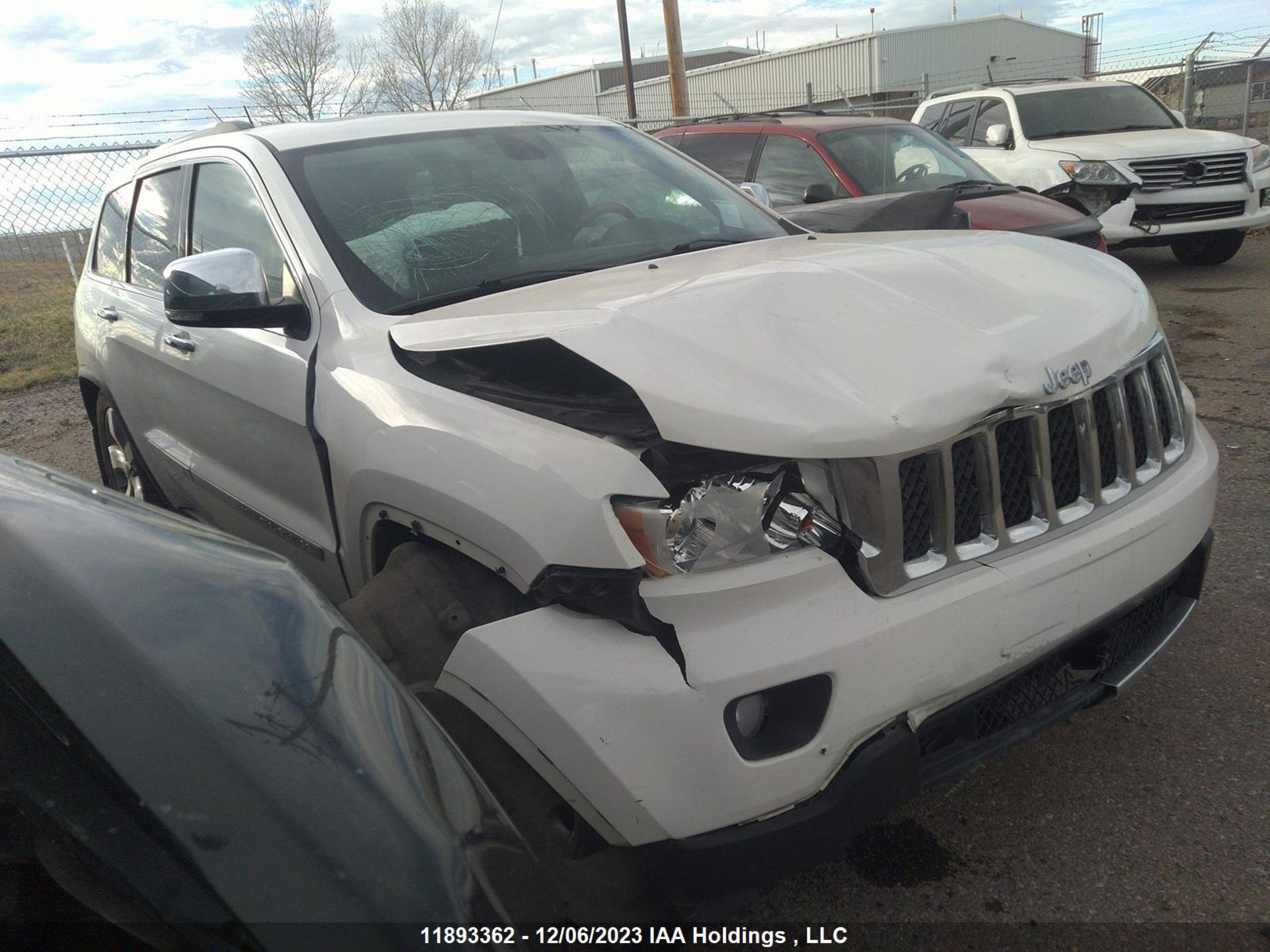 JEEP GRAND CHEROKEE 2011 1j4rr6gt4bc605652