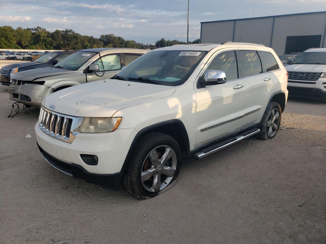 JEEP GRAND CHEROKEE 2011 1j4rr6gtxbc713807