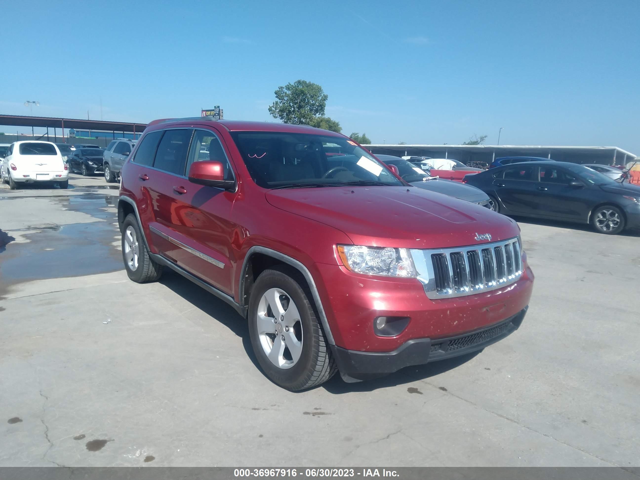 JEEP GRAND CHEROKEE 2011 1j4rs4gg0bc524241