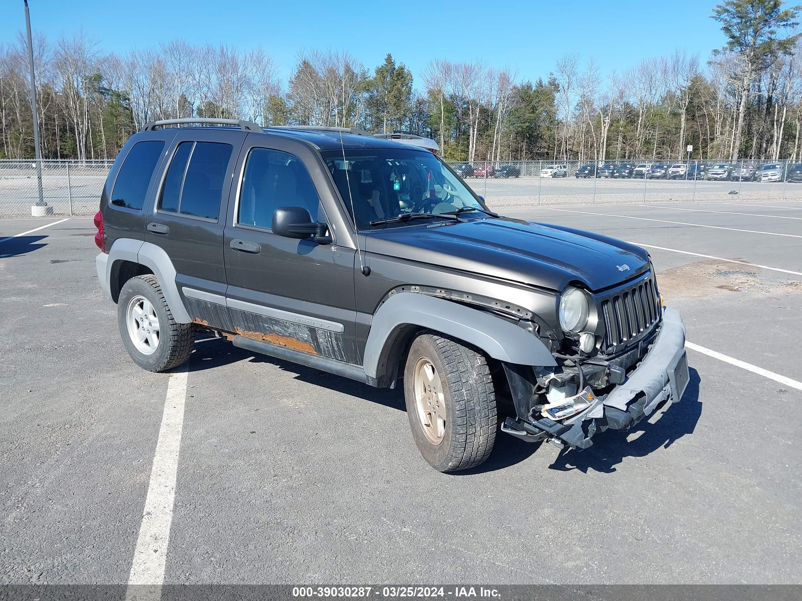 JEEP LIBERTY (NORTH AMERICA) 2005 1j8gl48k35w704810