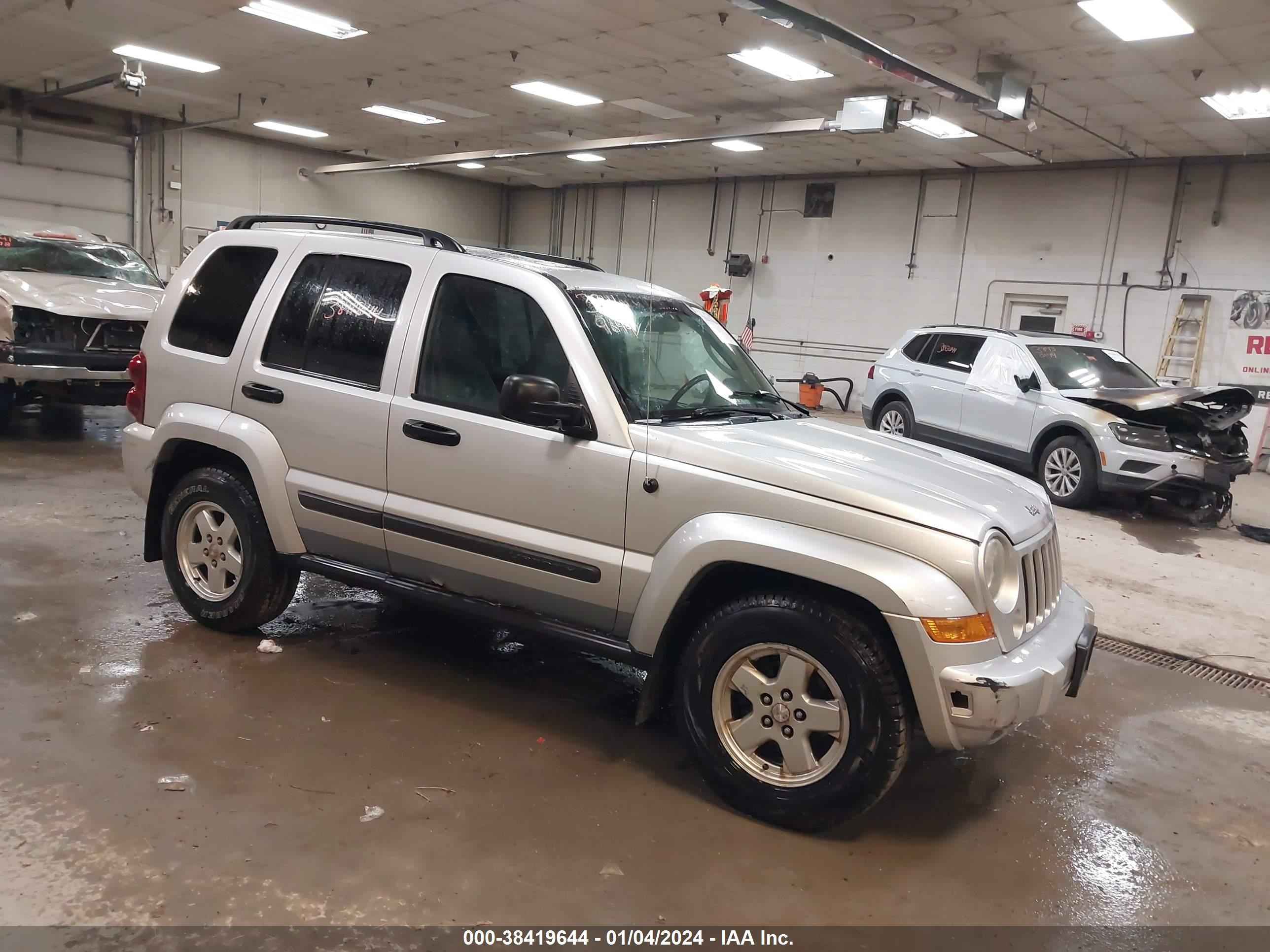 JEEP LIBERTY (NORTH AMERICA) 2007 1j8gl48k37w710223