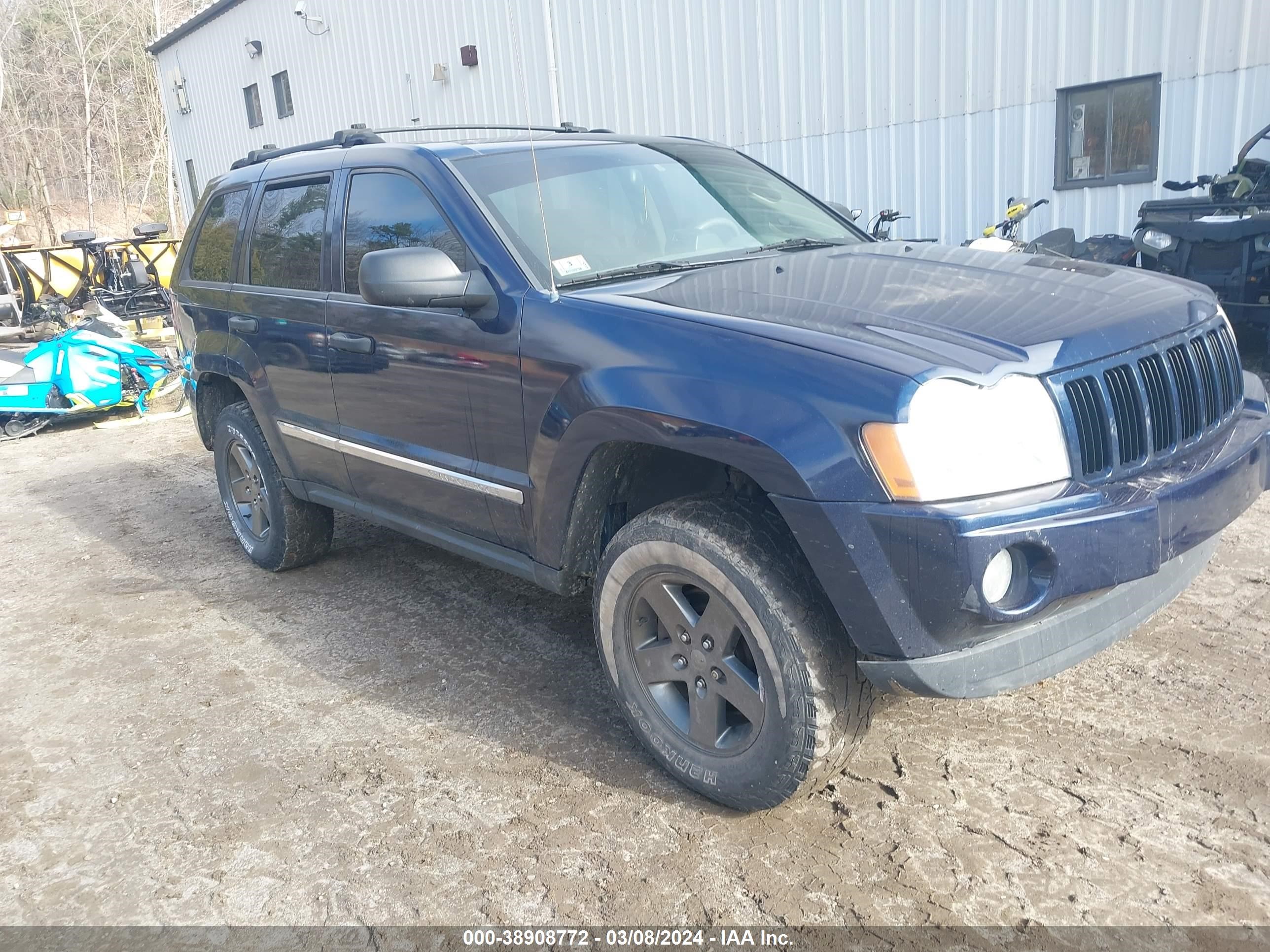 JEEP GRAND CHEROKEE 2005 1j8hr48n35c717054