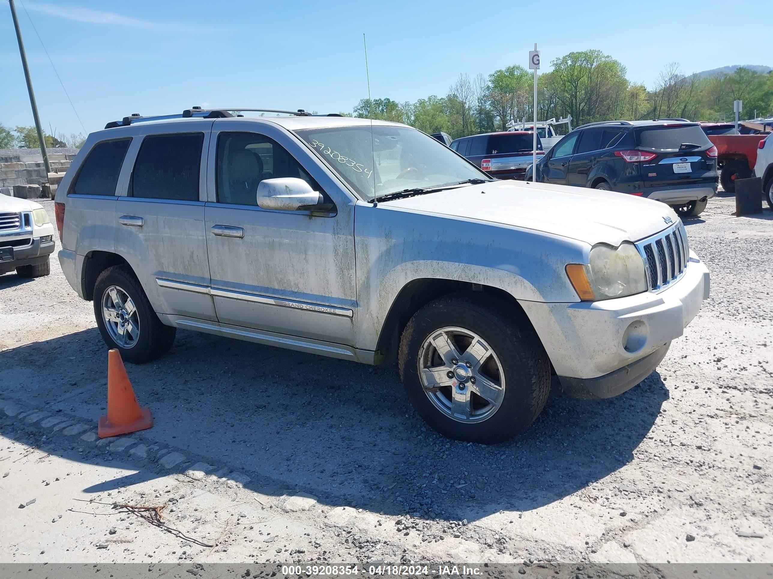 JEEP GRAND CHEROKEE 2007 1j8hr68257c564200